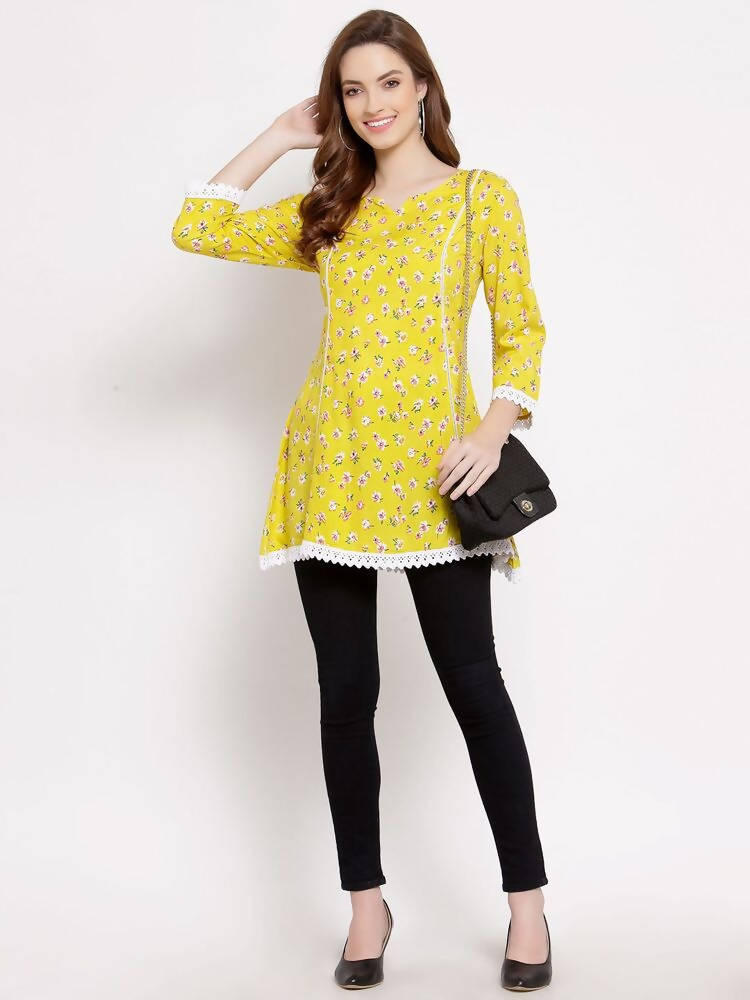 Myshka Women's Yellow Cotton 3/4 Sleeve Round Neck Printed Casual Tunic