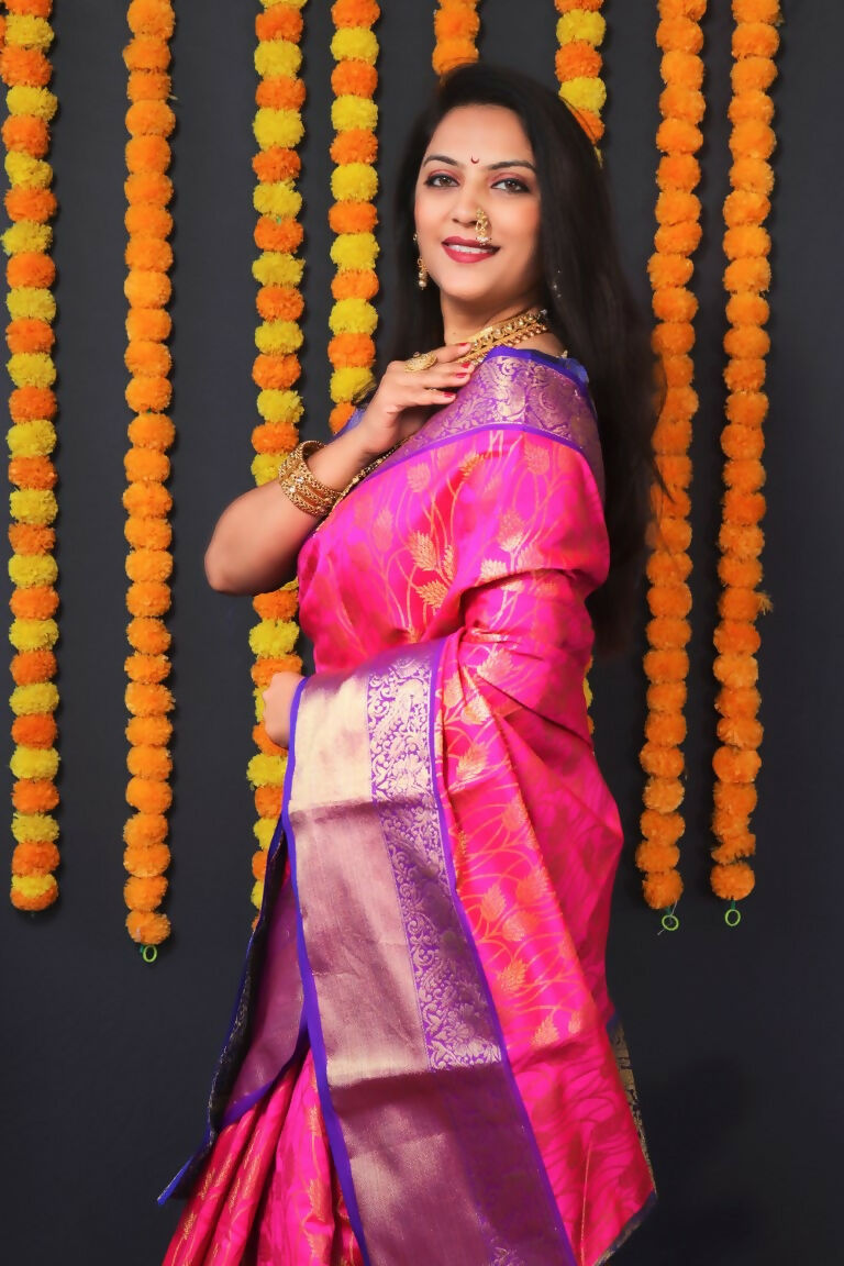 Jyoti Fashion Women's Pink Kanjivaram Silk Zari Woven Saree with Blouse