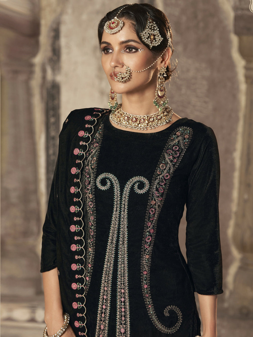 Jyoti Fashion Women's Black Velvet Floral Resham Thread with Jari work Kurta with Trouser & Dupatta