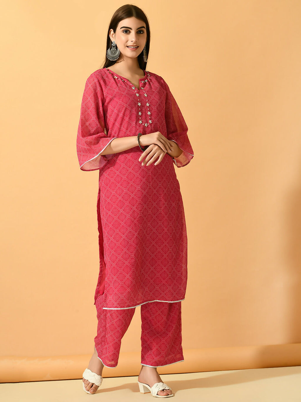 Myshka Women's Pink Embroidered Party Kurta Sets
