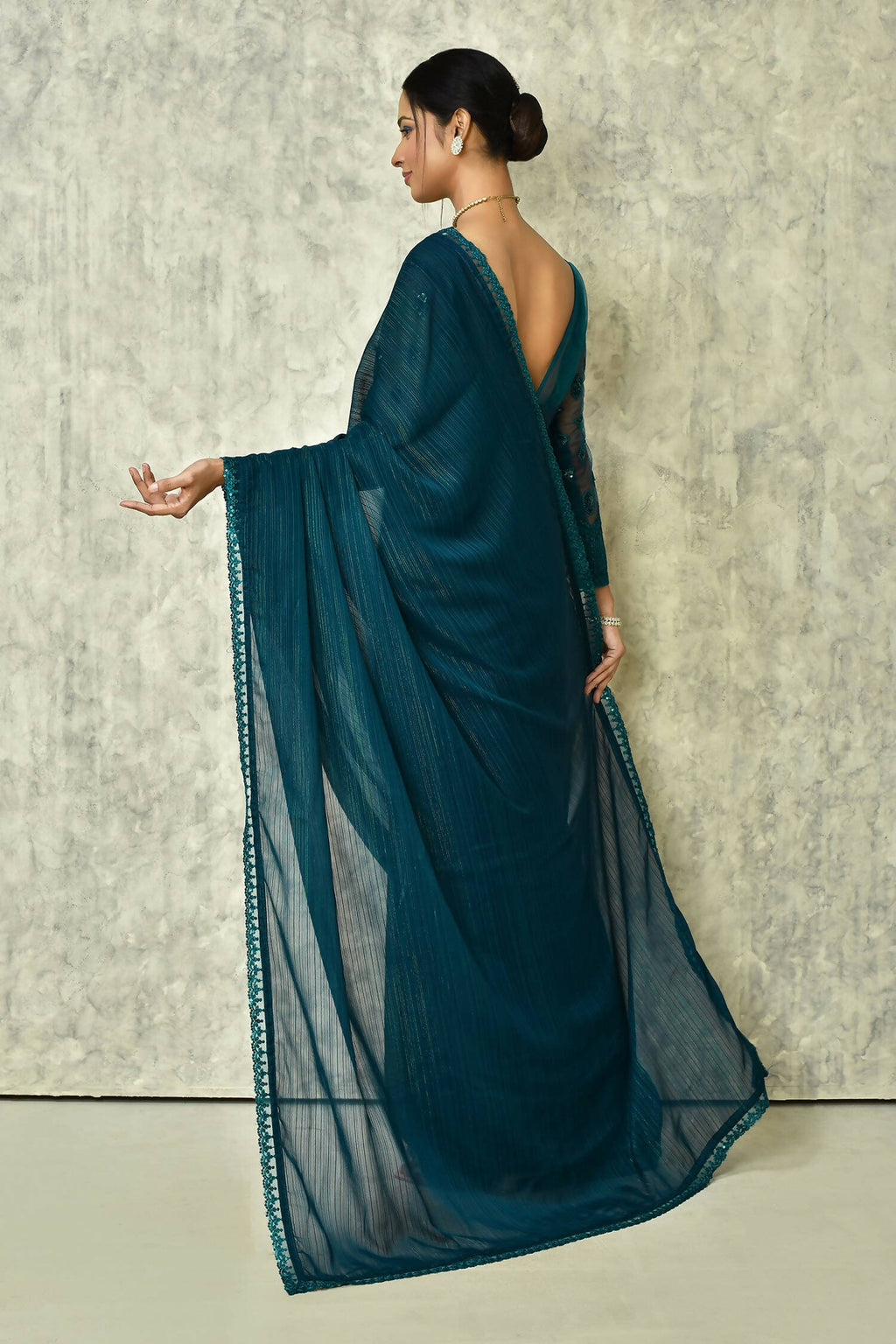 Teal Silk Solid Saree With Blouse Piece - Purvi