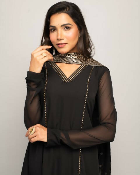 FIORRA Women's Black Creap A-Line Kurta Pant With Dupatta