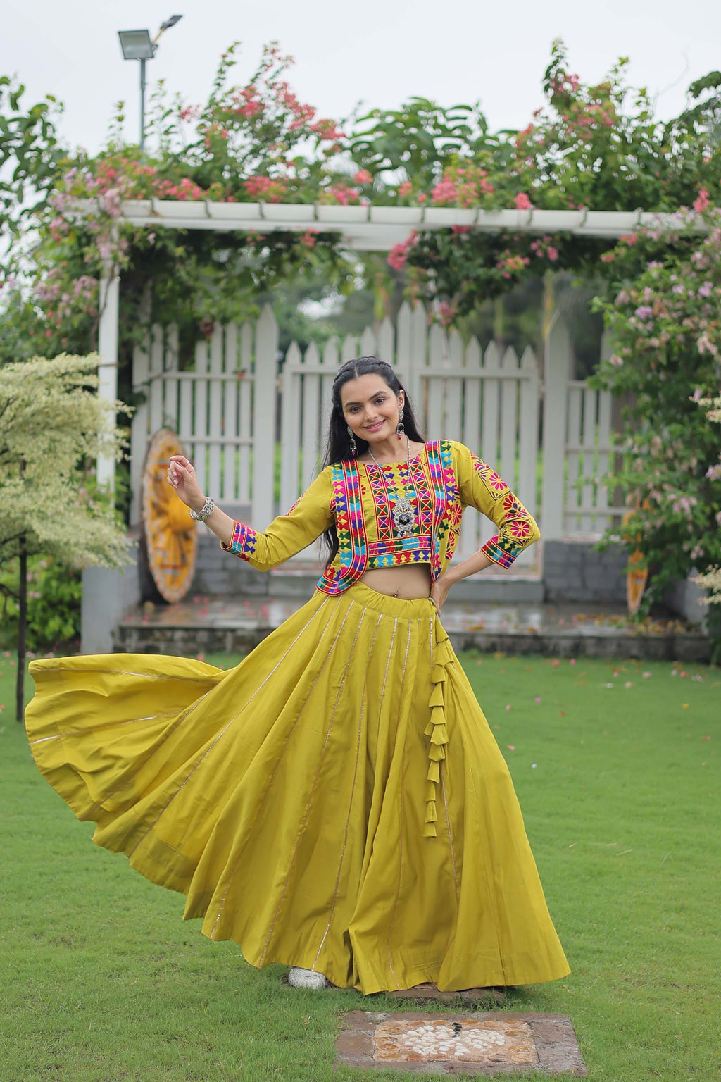 Lorenvalley Fashion Parotgreen Roman Silk with Attractive Gota-Patti Lace Lehenga Choli