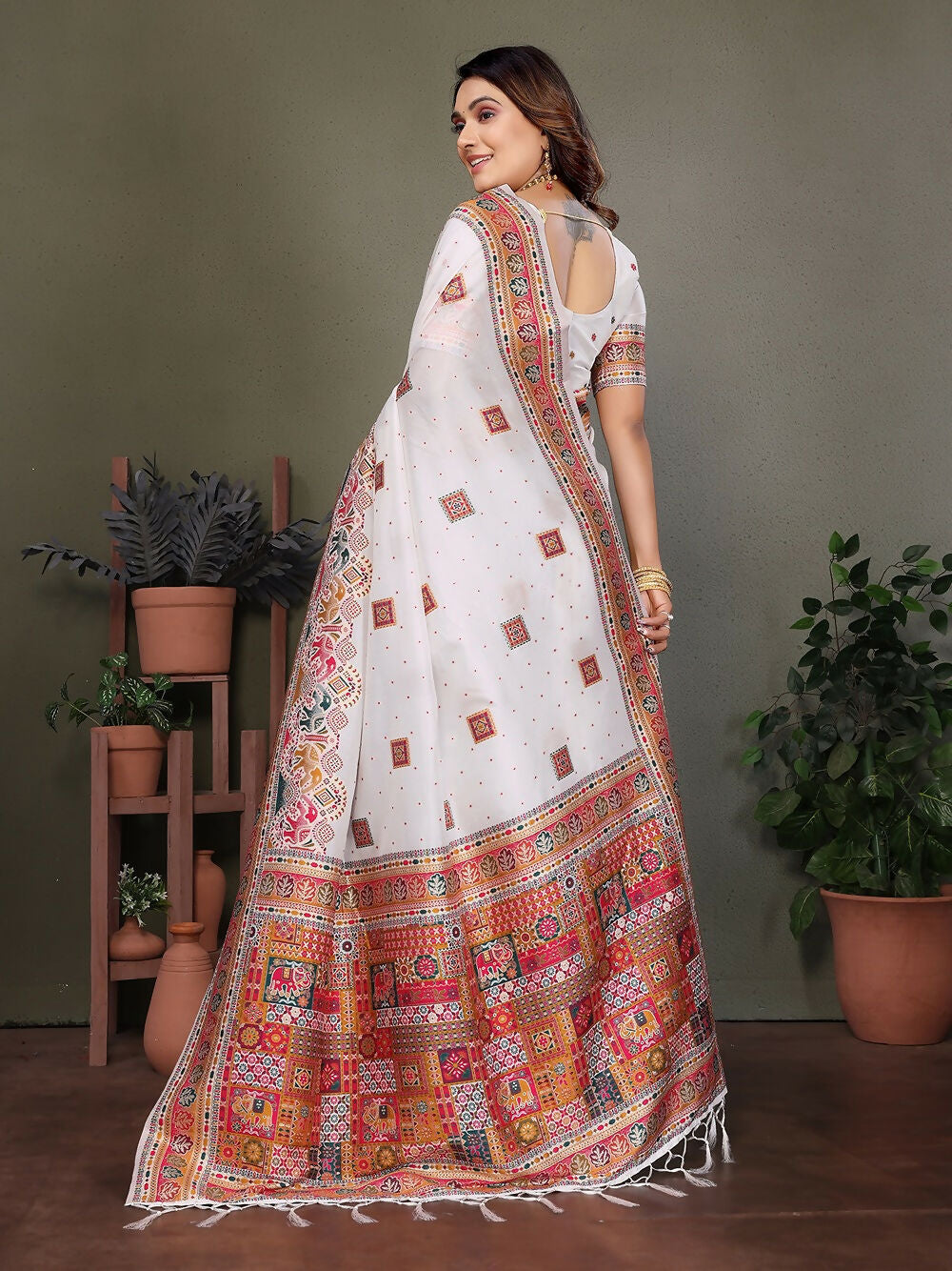 Joban Fashion White Thread Woven Pashmina Sarees