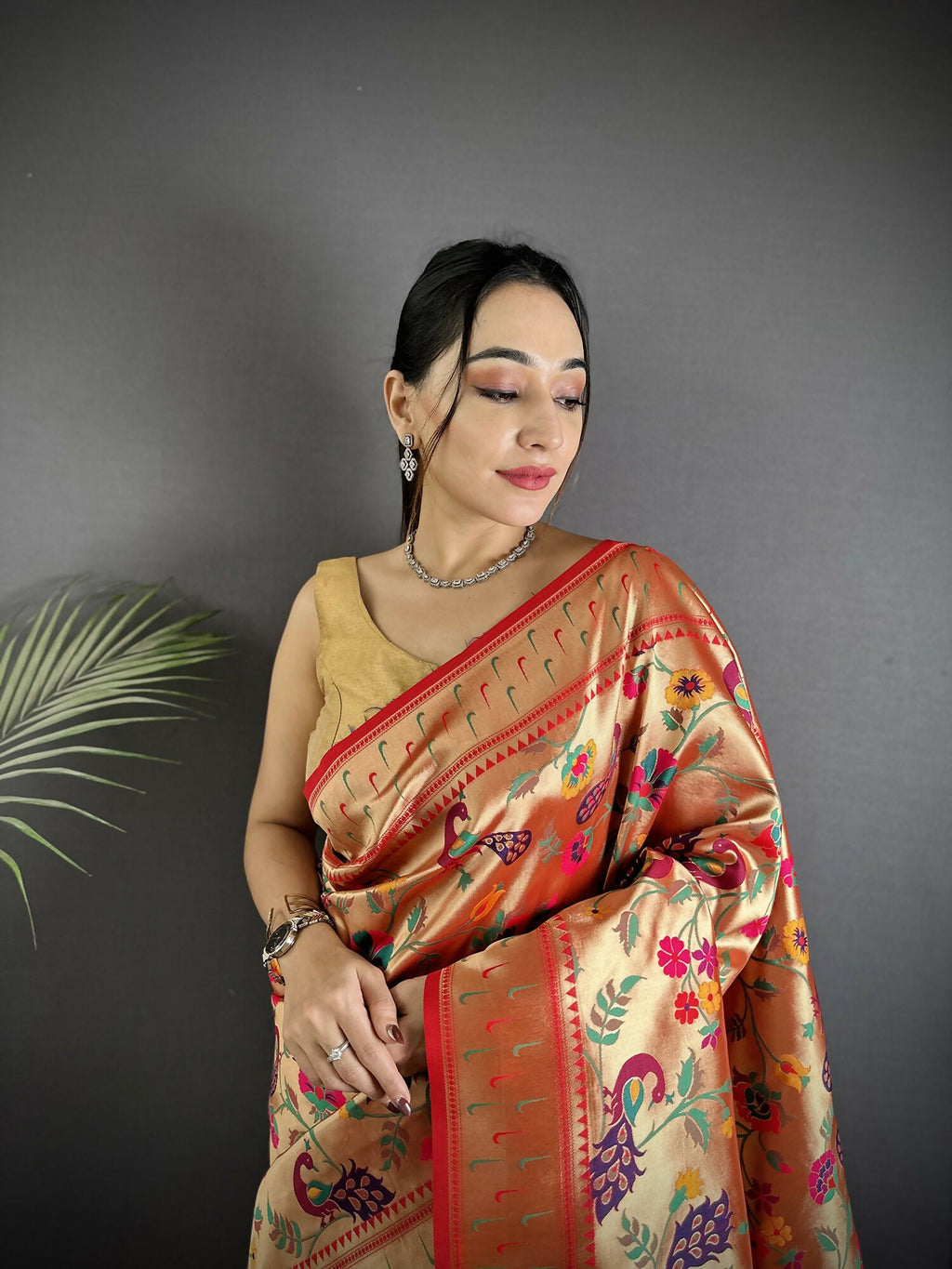 Joban Fashion Pastel Red Peacocks Flowers & Leaves Soft Silk Paithani Saree - Distacart