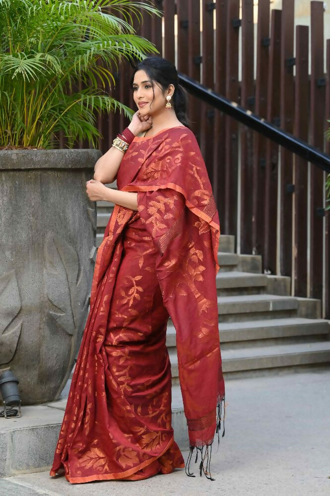 Beatitude Red Cotton Floral Jamdani Saree