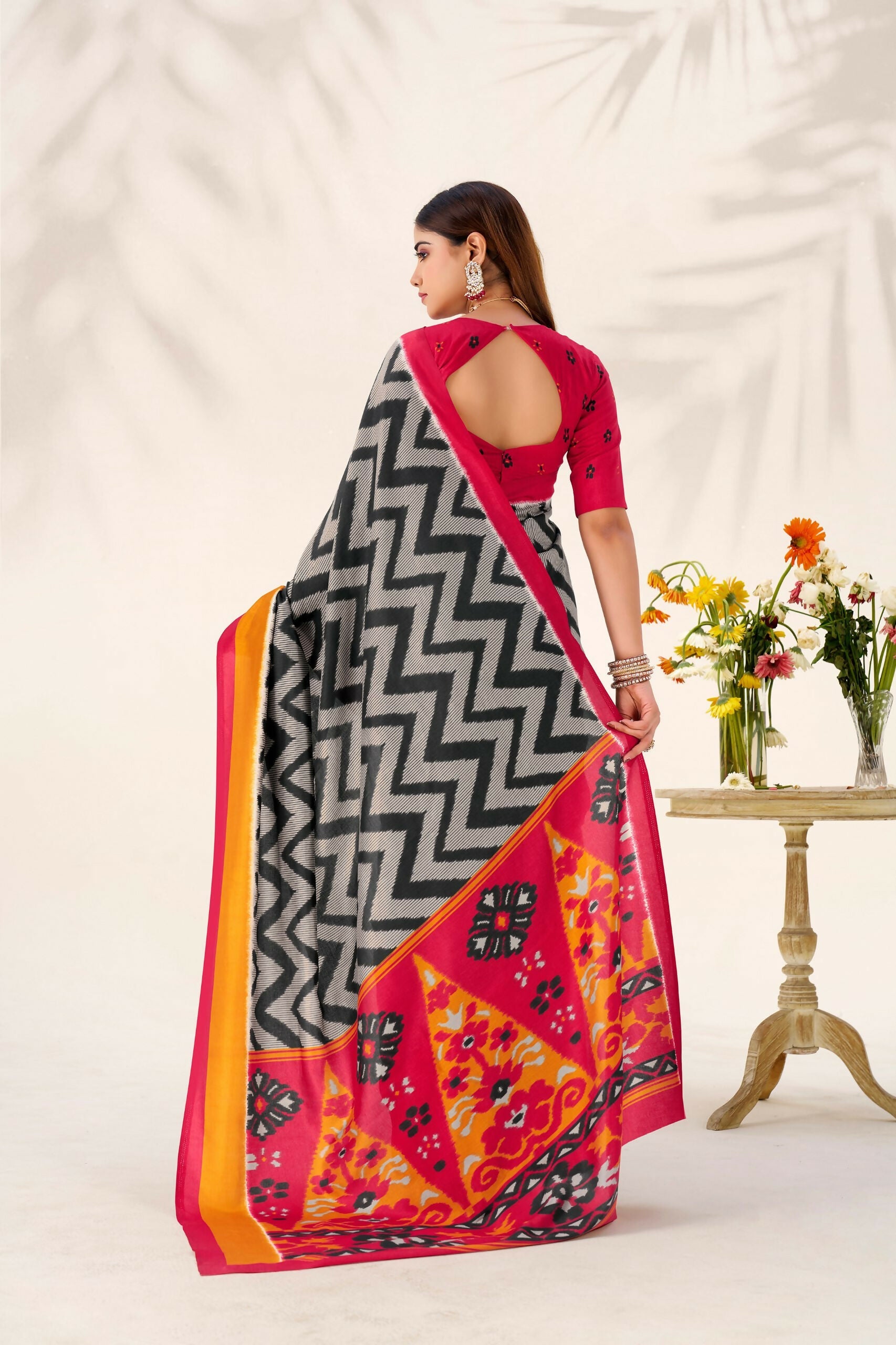 Vastranavya Black Tussar Silk Zigzag Waves Printed Saree with Unstitched Blouse - Distacart
