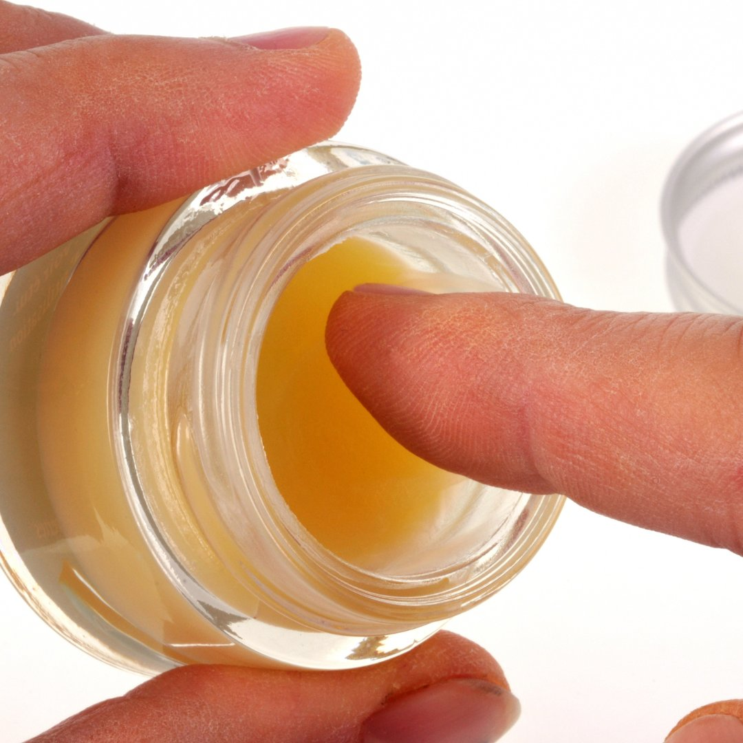 lip balm flower of coconut