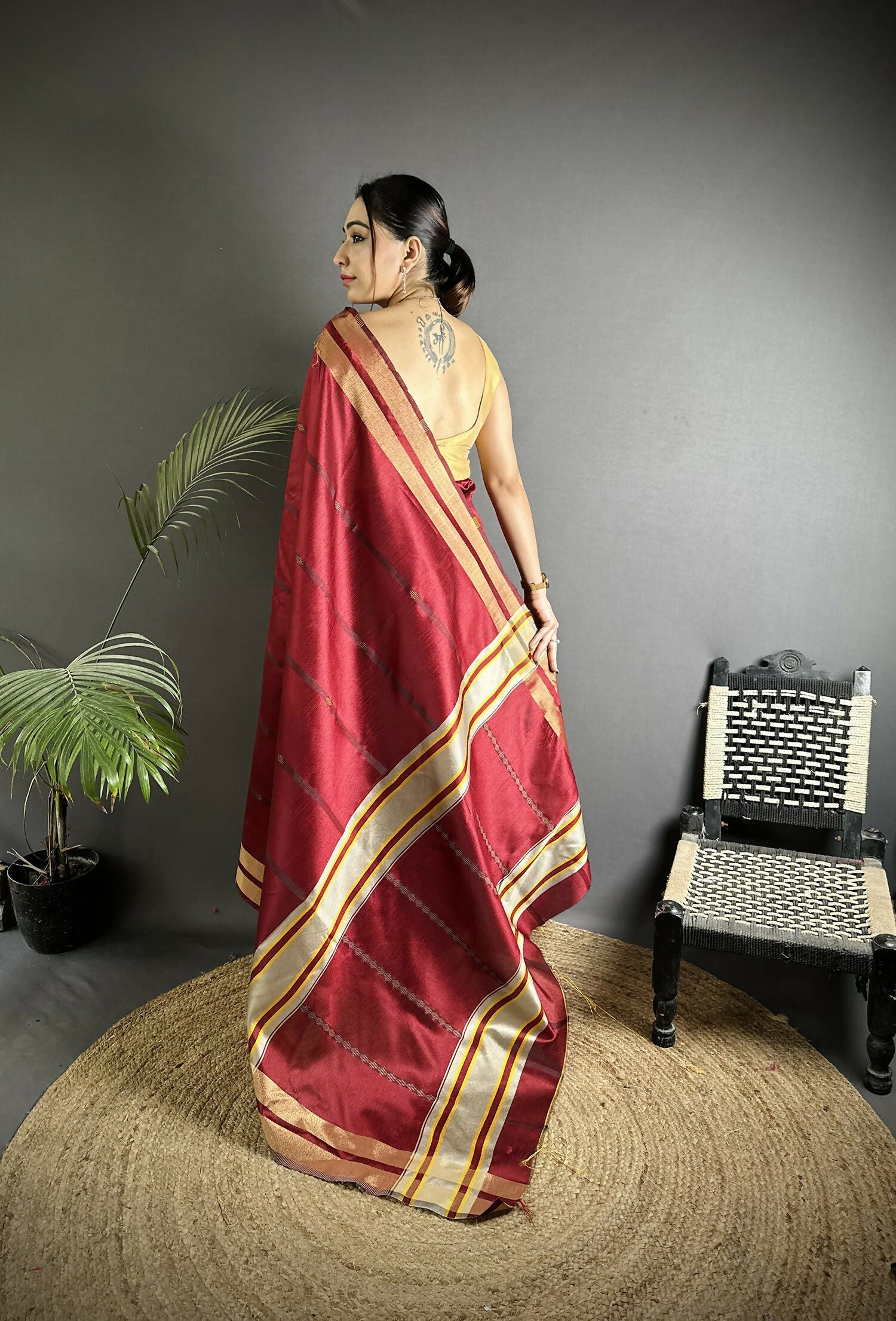 Joban Fashion Red Woven Pattern Raw Silk Kanjivaram Silk Saree - Distacart