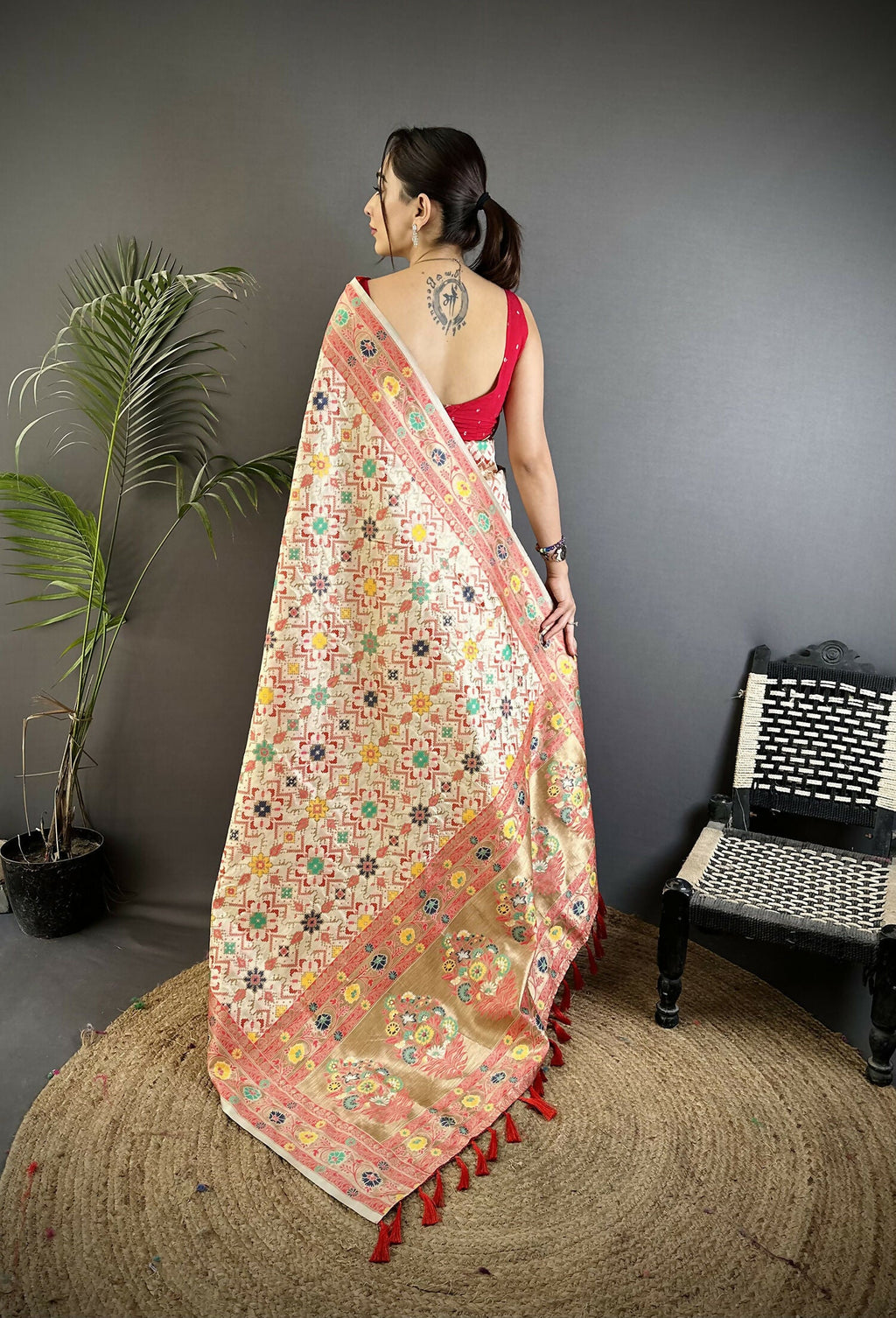 Joban Fashion Cream Banarasi Soft Silk Woven Saree - Distacart