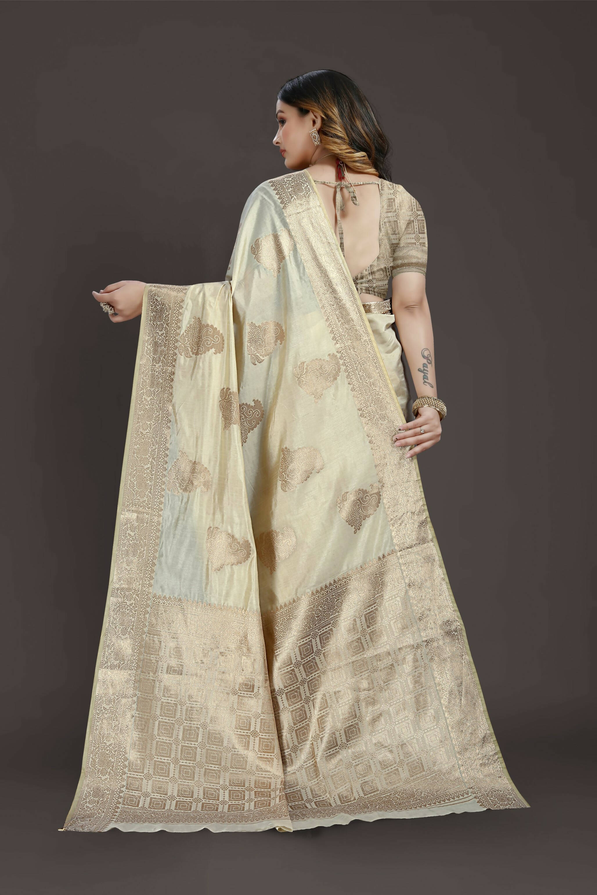 Off White Pure Raw Silk Zari Woven Saree with Unstitched Blouse Piece - Alisha