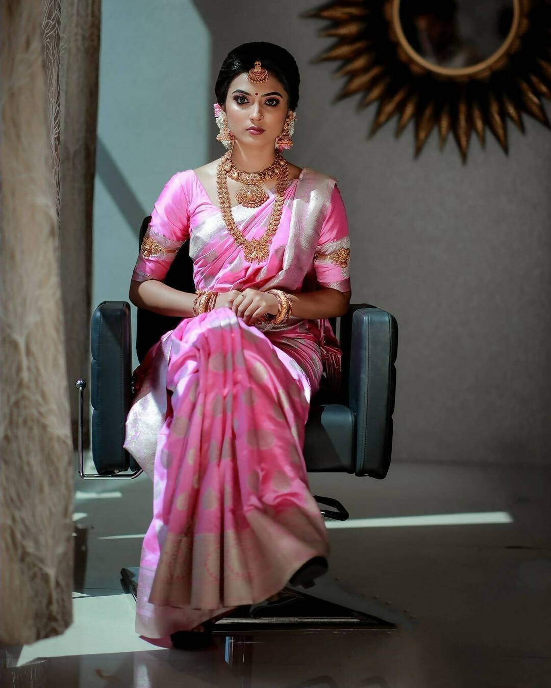 DEIANA'S Beautiful Designer Golden zari Soft Lichi Silk Saree - Baby pink