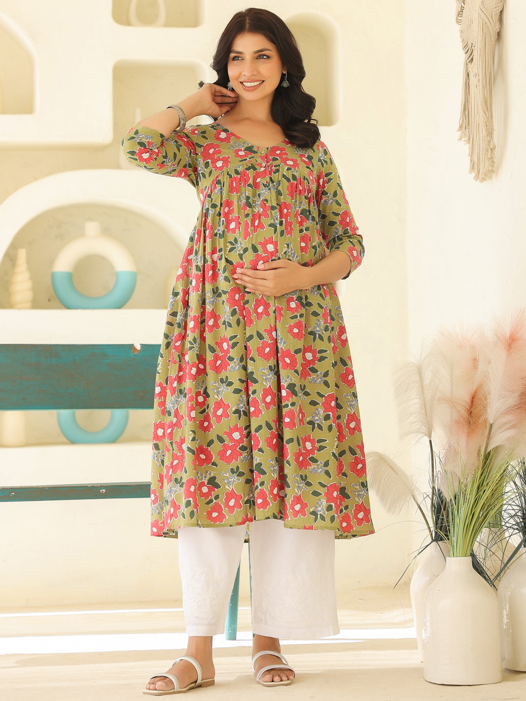 Janasya Dark Cotton Floral Gathered Kurta - Distacart