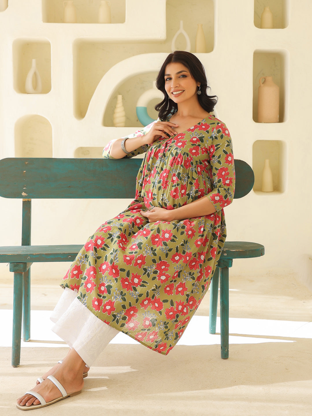 Janasya Dark Cotton Floral Gathered Kurta - Distacart
