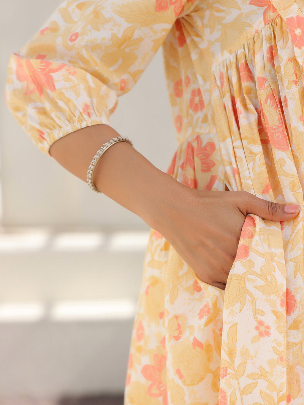 Janasya Light Cotton Floral A-Line Kurta