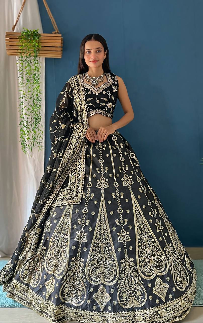 Lehenga Mart Designer Bollywood Style Wedding Wear Lehenga Choli - Black