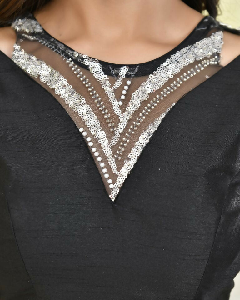 Amodini Designer Studio Net Neck Black Sleeveless Padded Blouse