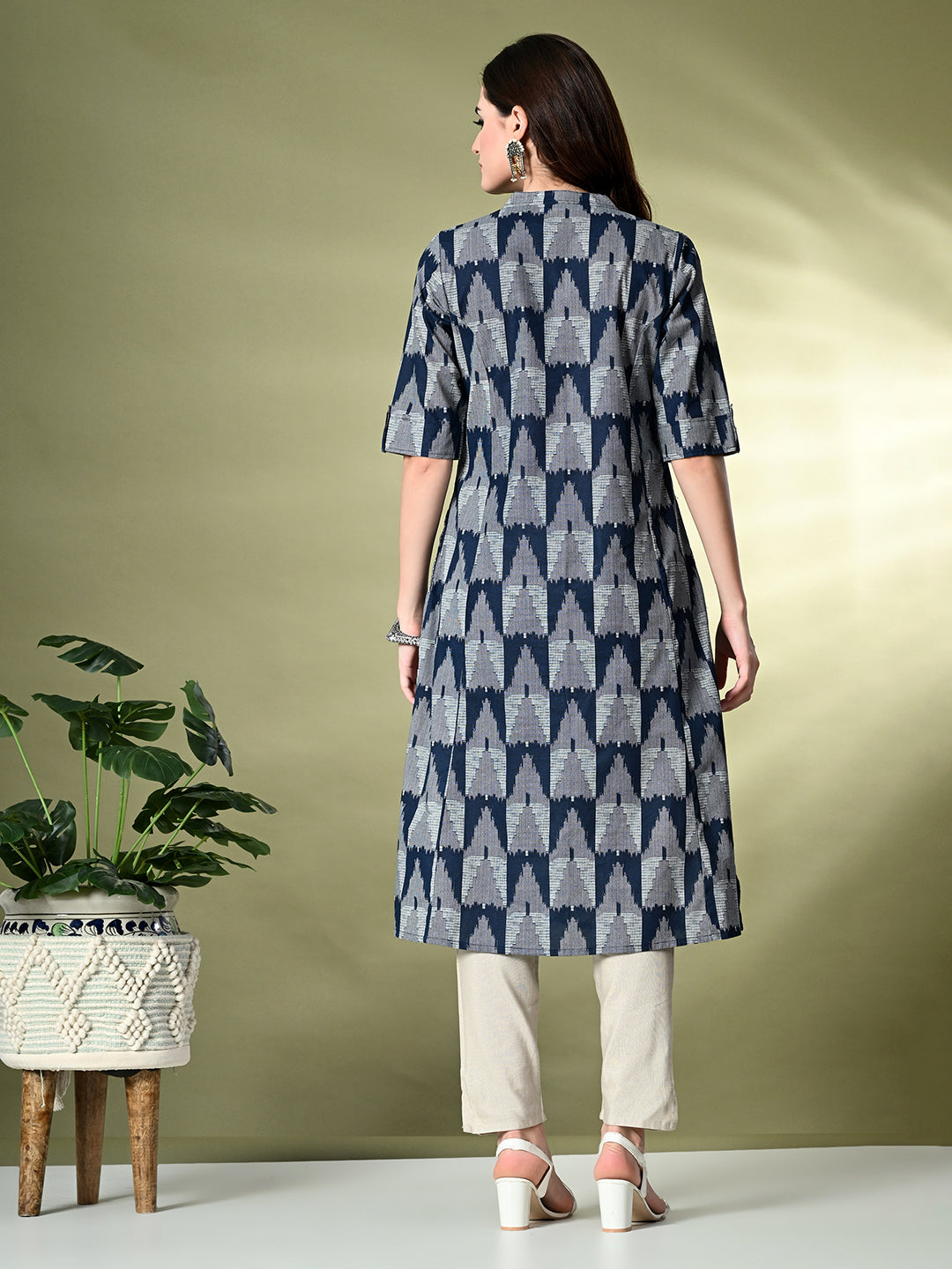 Myshka Women's Cotton Printed A-Line Kurta in Navy Blue Color