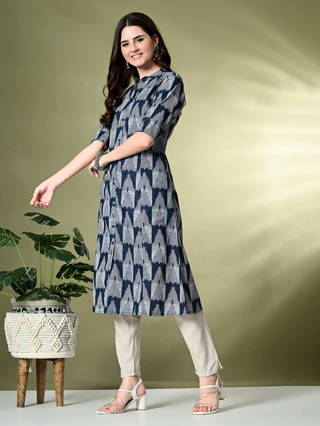 Myshka Women's Cotton Printed A-Line Kurta in Navy Blue Color