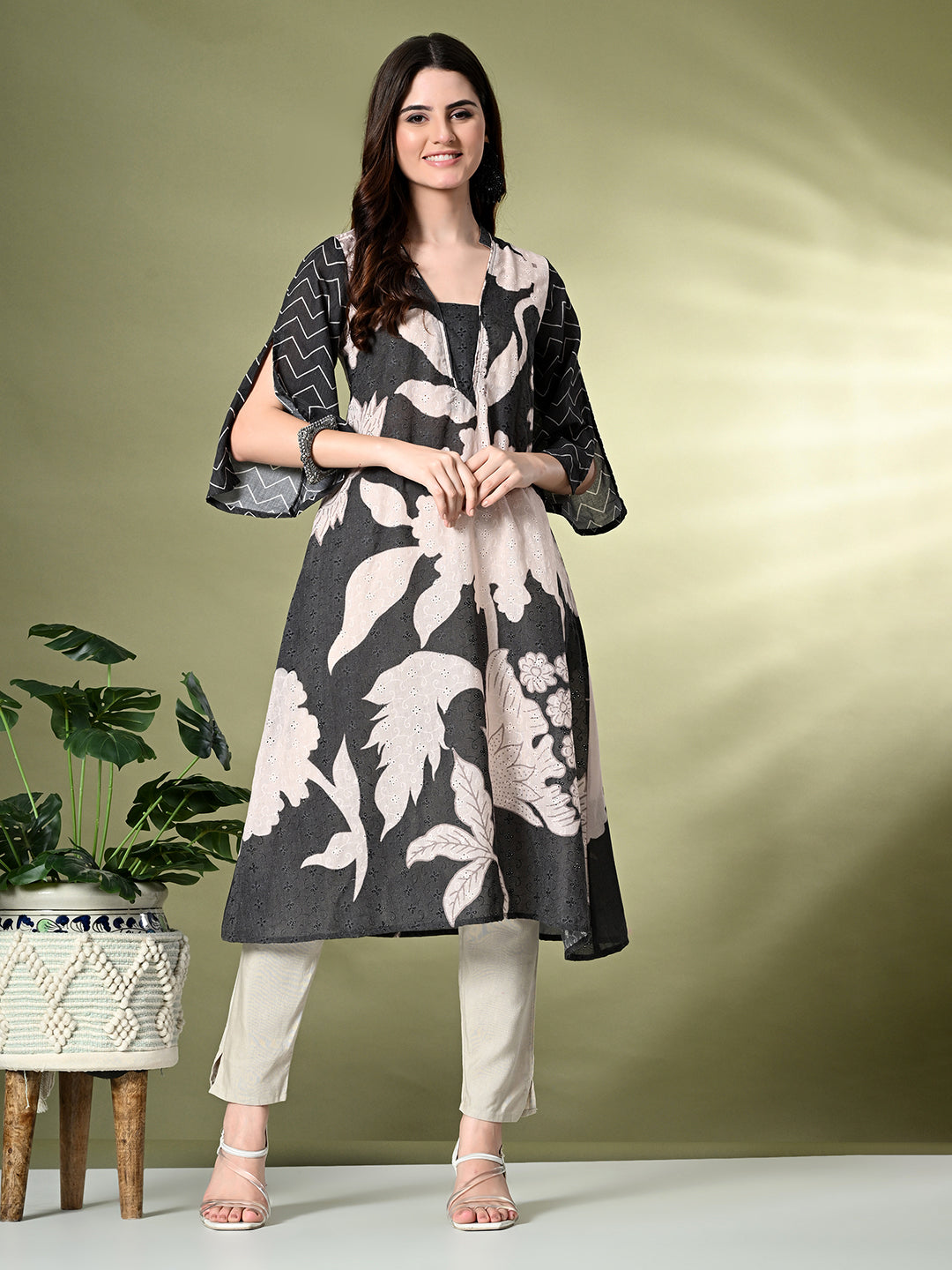 Myshka Women's Hakoba Printed A-Line Kurta in Black Color