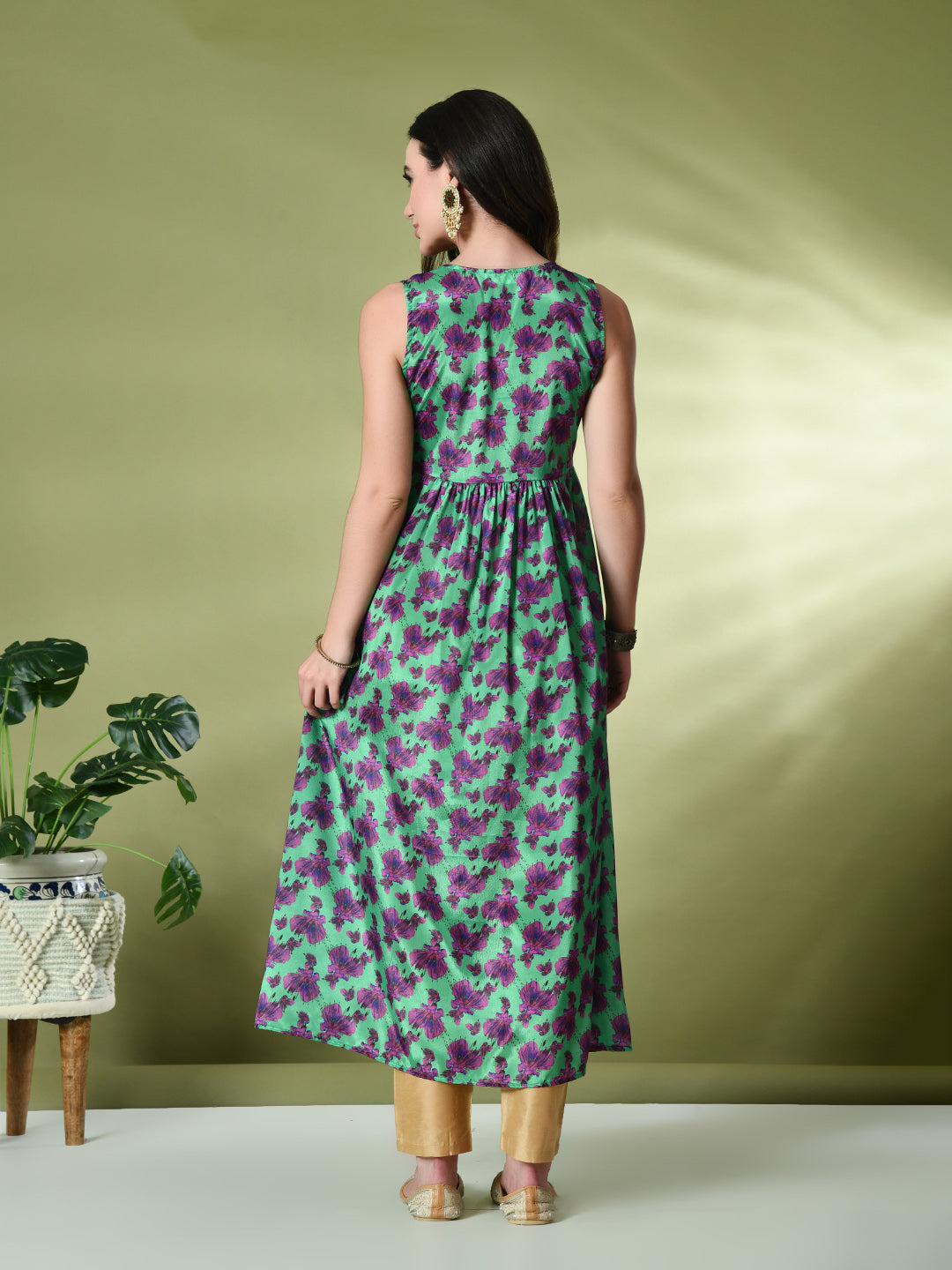 Myshka Women's Chinon Embroidered Flayerd Kurta in Green Color