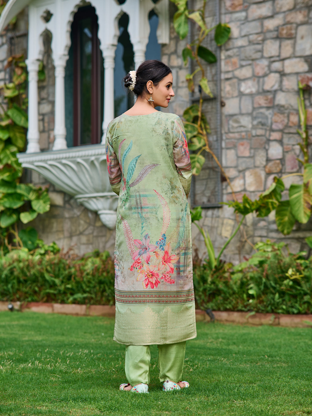 Mirror Embroidered Banarasi Silk Kurta With Pant & Banarasi Dupatta, Green - Hiral Fashion