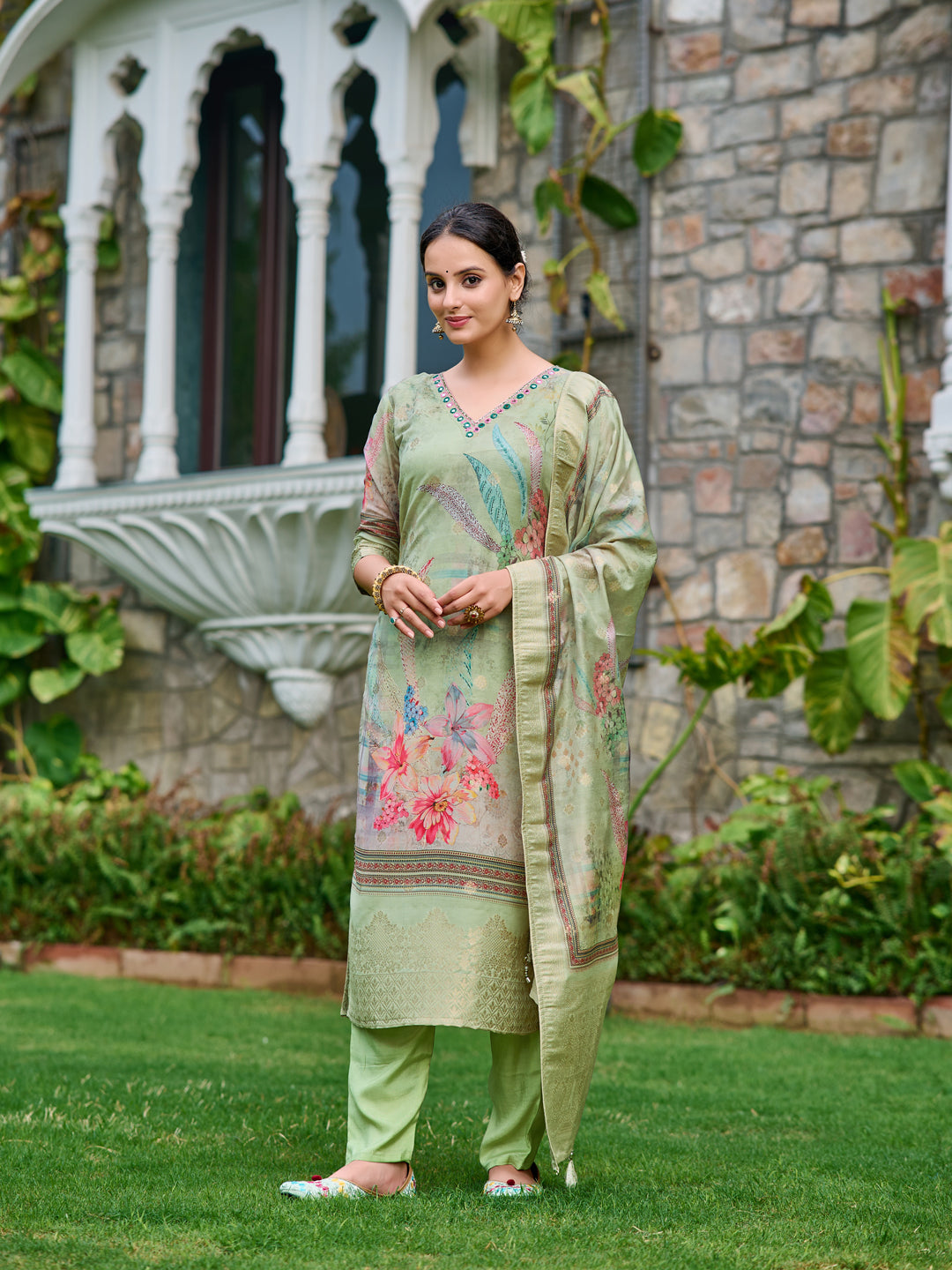 Mirror Embroidered Banarasi Silk Kurta With Pant & Banarasi Dupatta, Green - Hiral Fashion