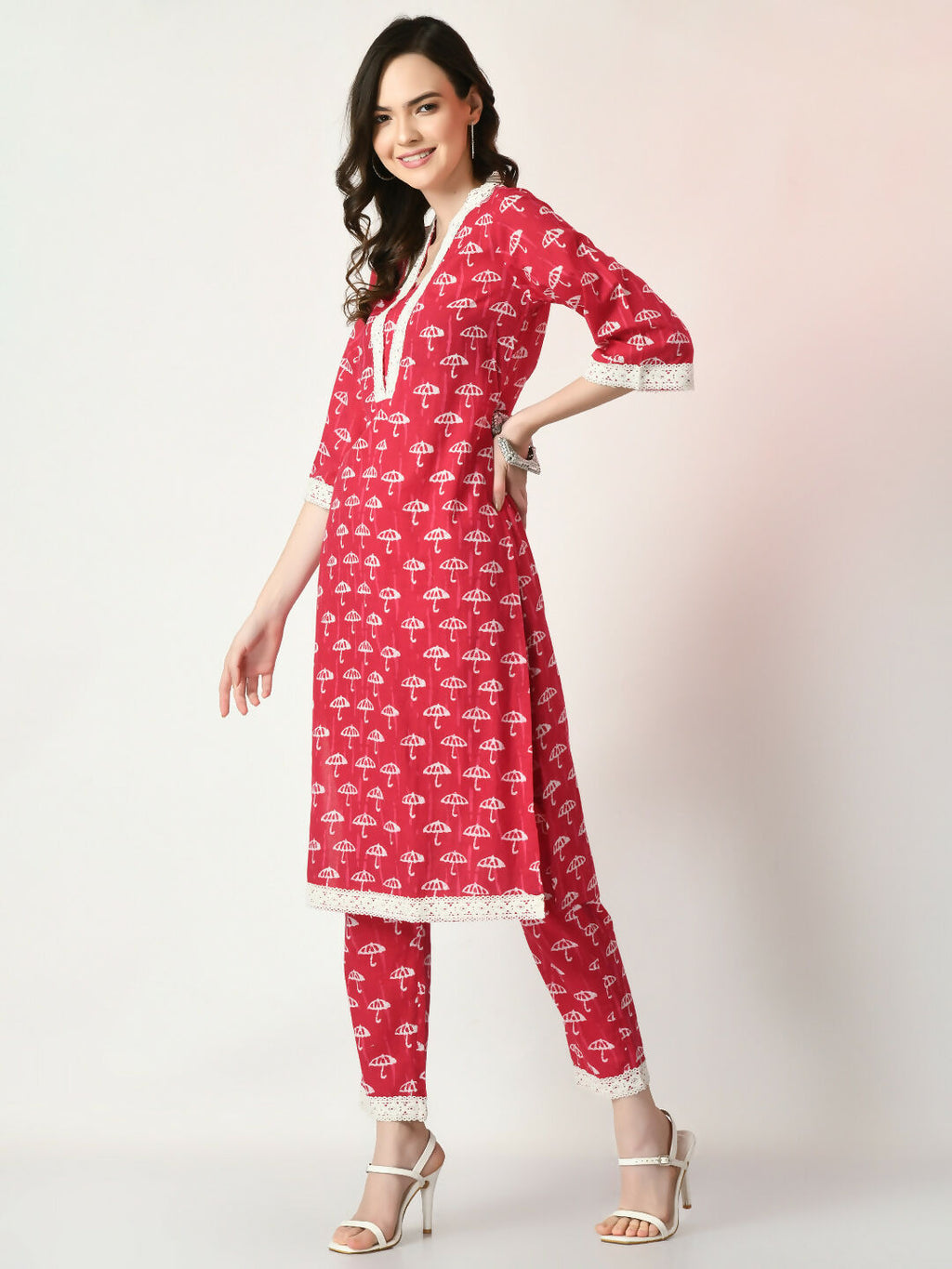 Myshka Women's Pink Printed Kurta With Trousers