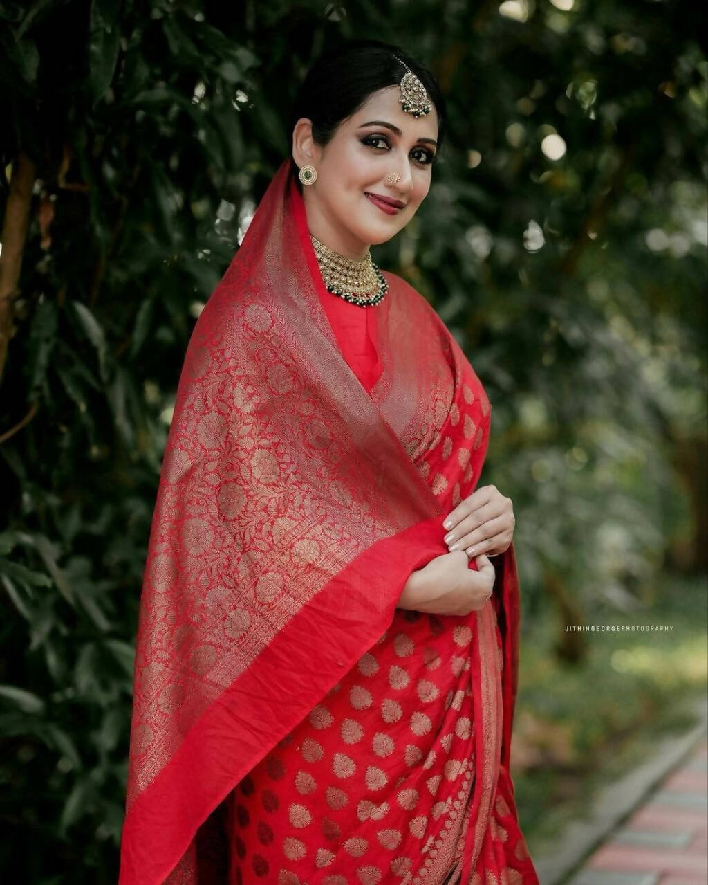 DEIANA'S Beautiful Designer Golden zari Soft Lichi Silk Saree - Pink