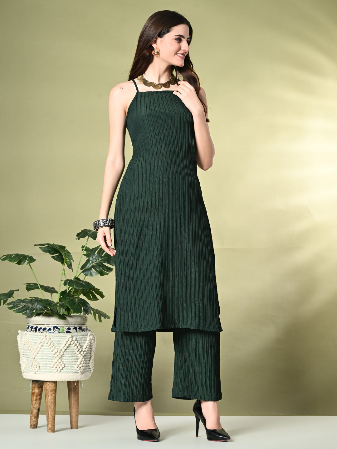 Myshka Women's Self Design Shoulder Straps Kurta & Palazzos Sets in Green Color