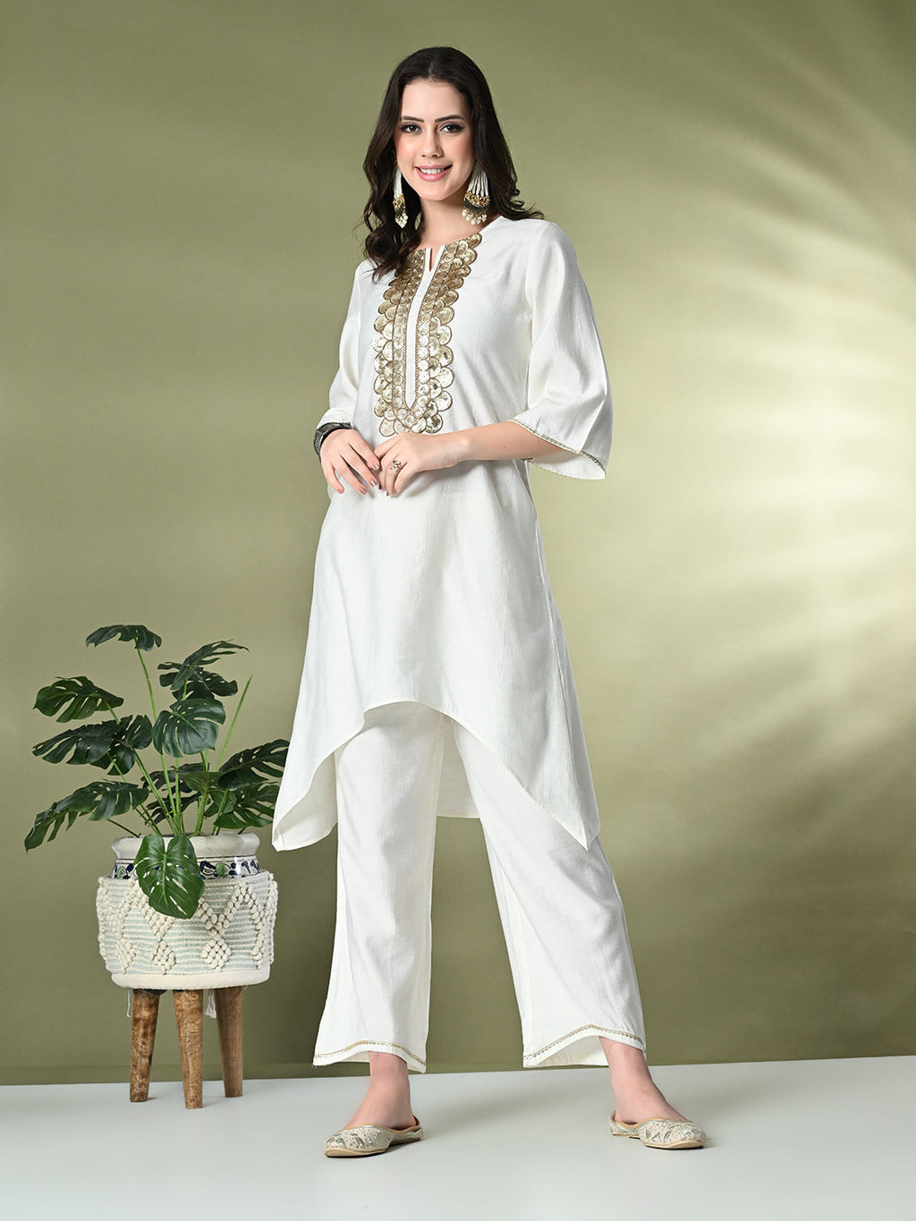Myshka Women's Embroidered Keyhole Neck Bell Sleeves Kurta & Palazzos Sets in White Color