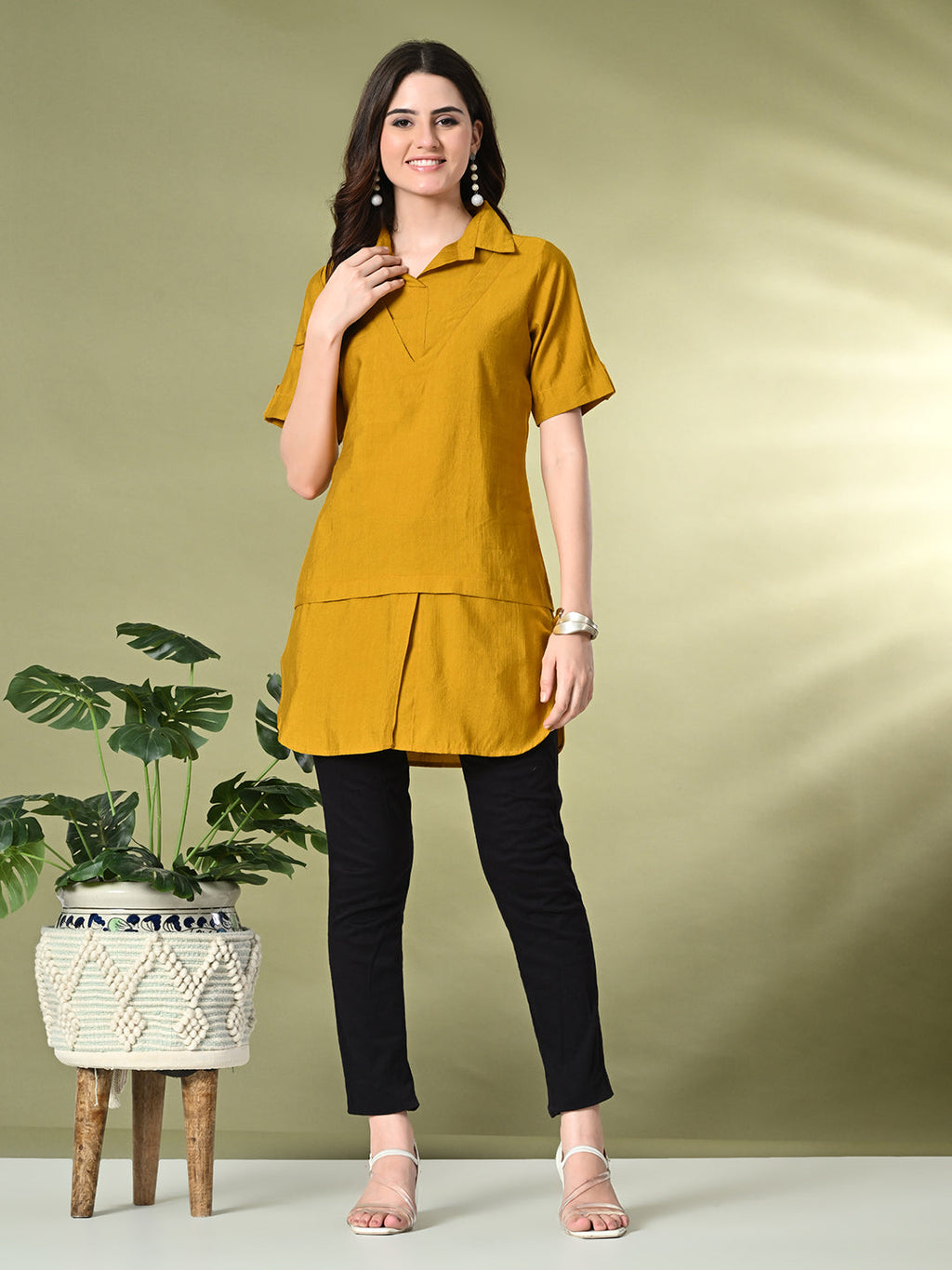 Myshka Women's Solid A-Line Collared Neck Casual Tunic In Mustard Color