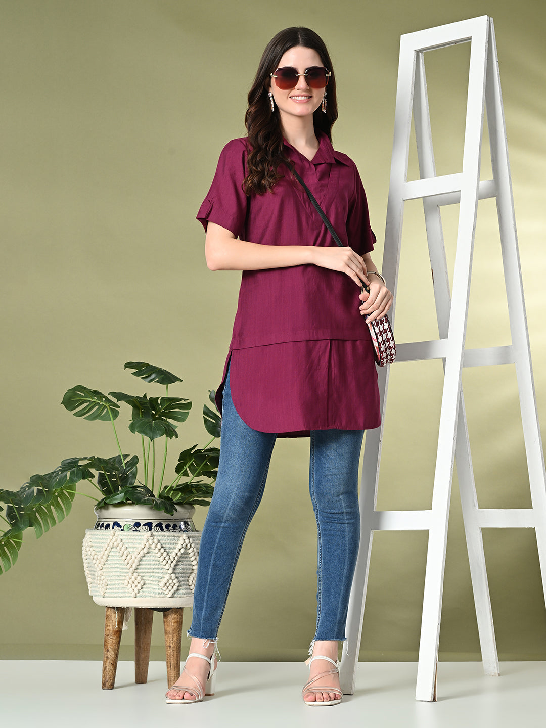 Myshka Women's Solid A-Line Collared Neck Casual Tunic In Wine Color