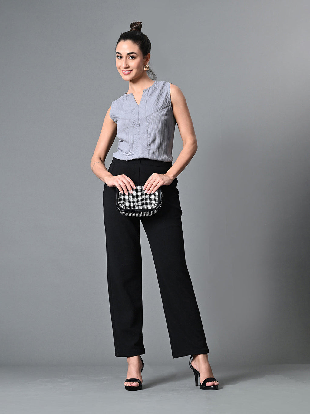 Myshka Women's Keyhole Neck Sleeveless Top in Grey Color