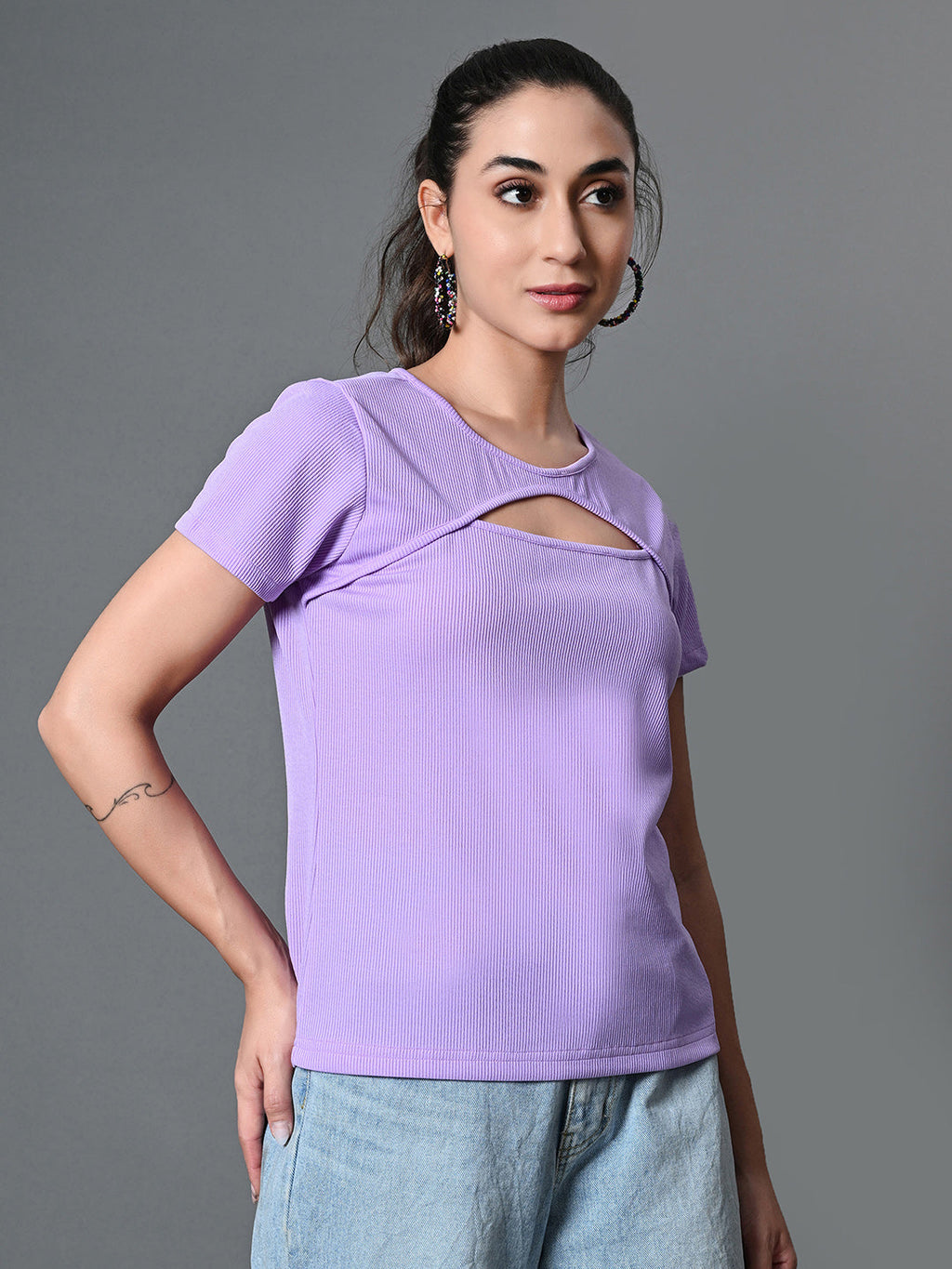 Myshka Women's Ribbed Round Neck Cut-out Short Sleeves Top in Lavender Color