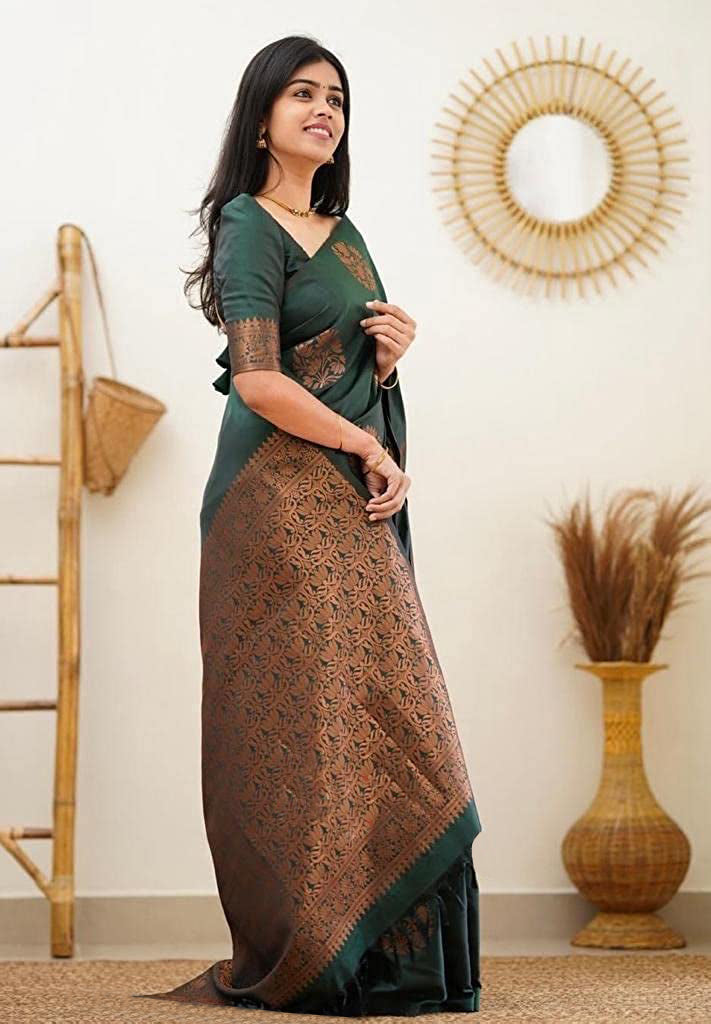 Vamika Green Banarasi Jacquard Weaving Saree