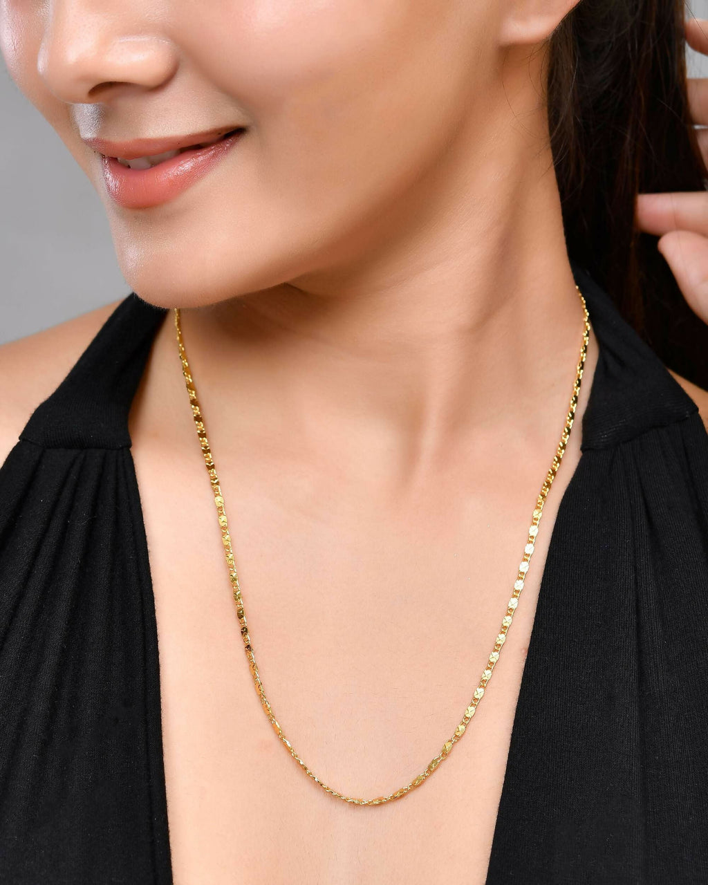 VOJ Gold-Polished Biscuit Shaped Chain For Women