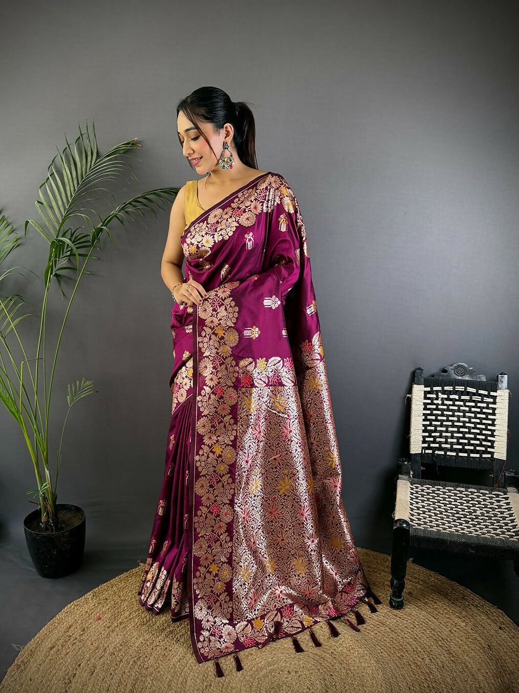 Joban Fashion Meenakari Maroon Woven Soft Silk Saree - Distacart