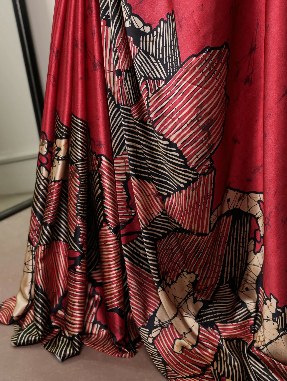 Vastranavya Red Satin Silk Printed Saree with a Natural Silk Unstitched Blouse - Distacart