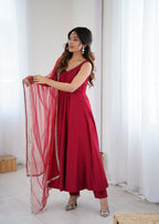 Lorenvalley Fashion Maroon Pure Romansilk Chanderi Fabric Yoke Fancy Lace Work Anarkali Kurta Pant With Dupatta Set