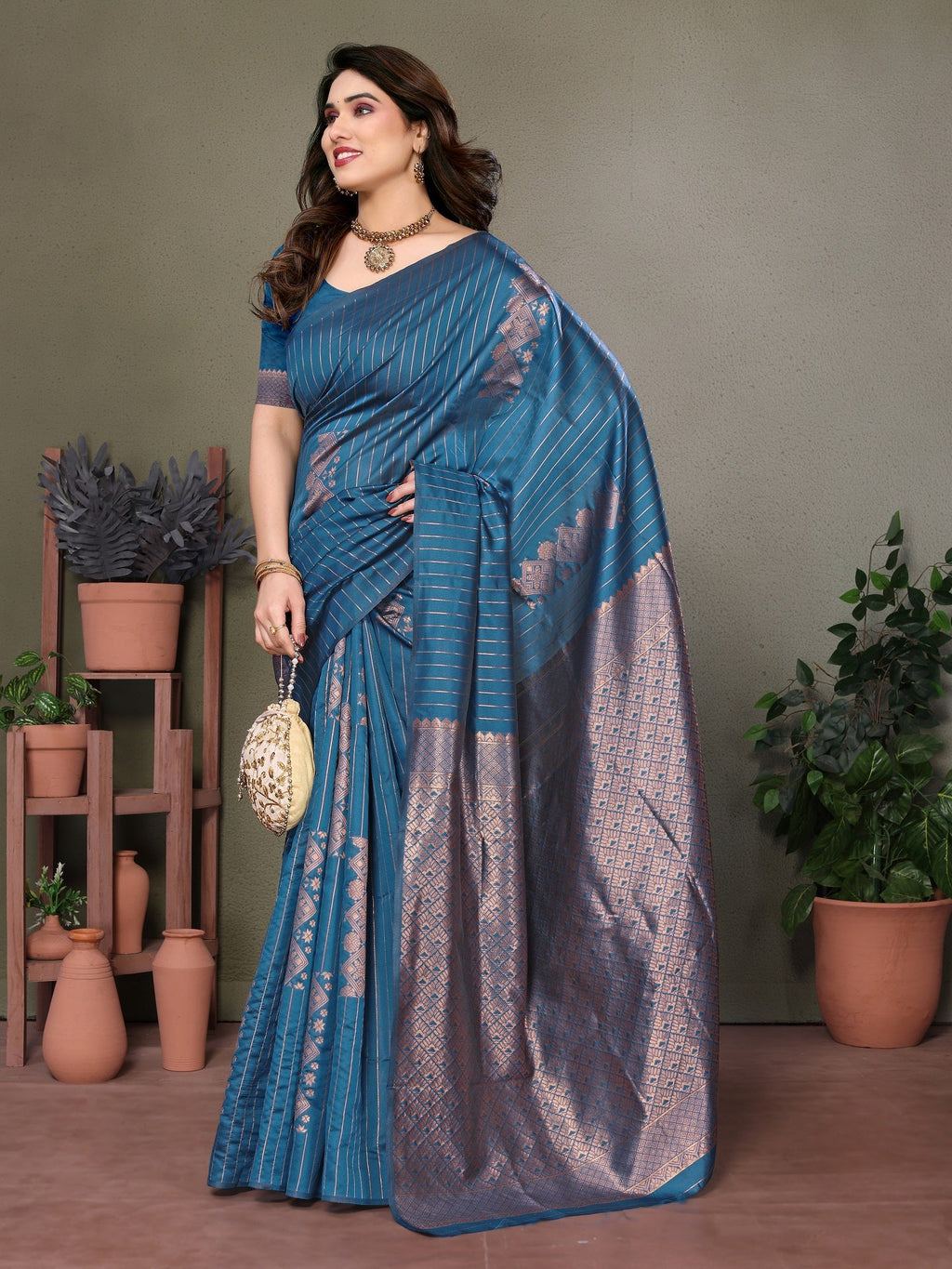 Vedant Vastram Litchi Silk Banarasi Silk Saree - Rama - Distacart