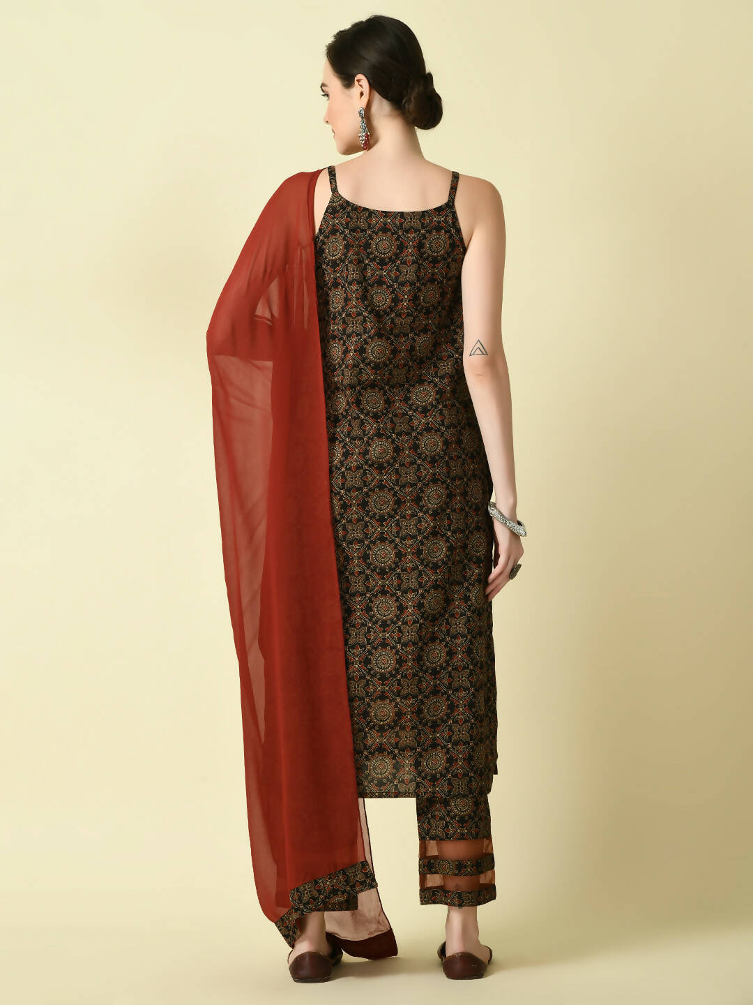 Myshka Women's Multi Straight Kurta & Trousers With Dupatta