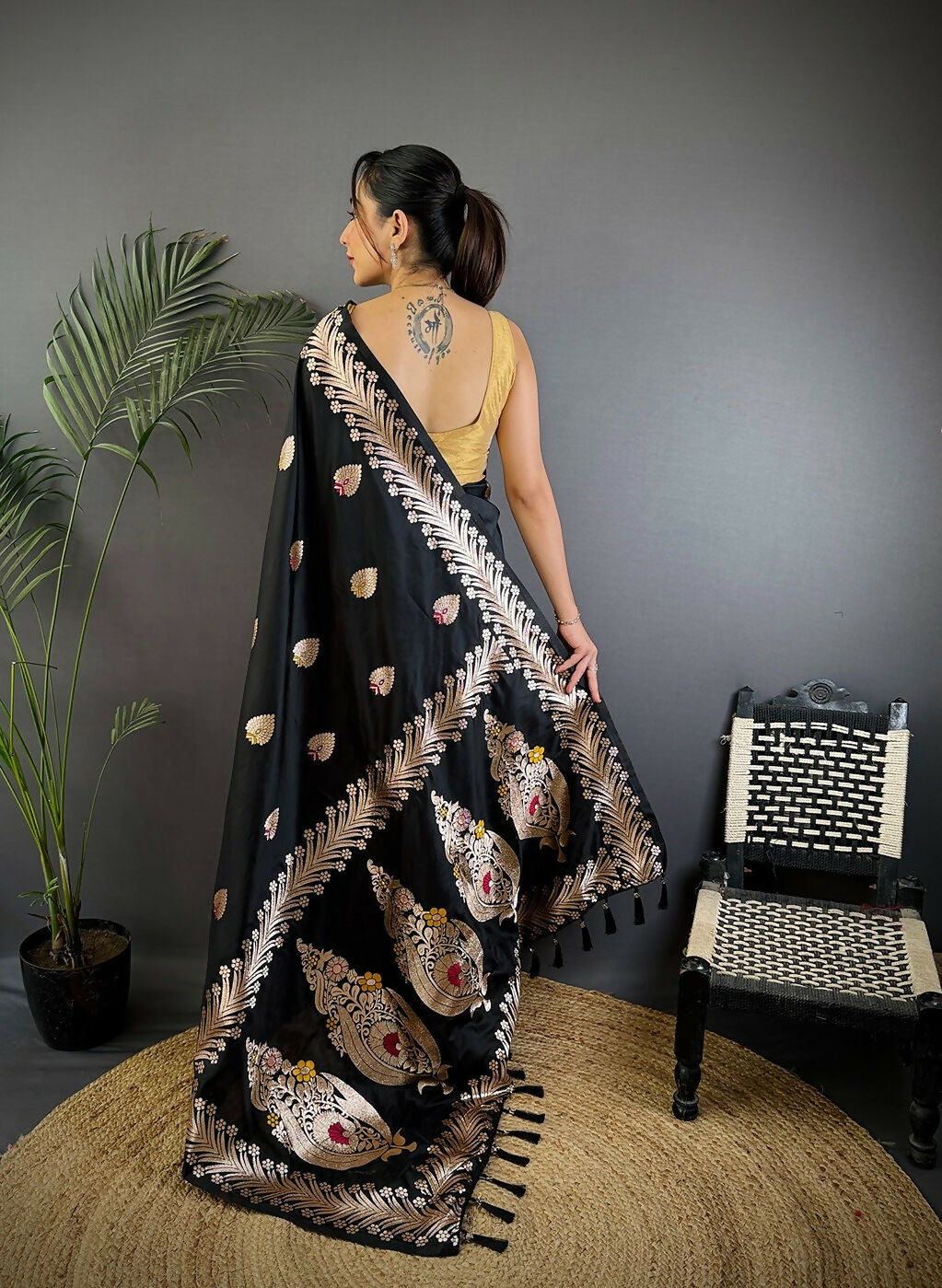Joban Fashion Banarasi Black Woven Soft Silk Saree - Distacart