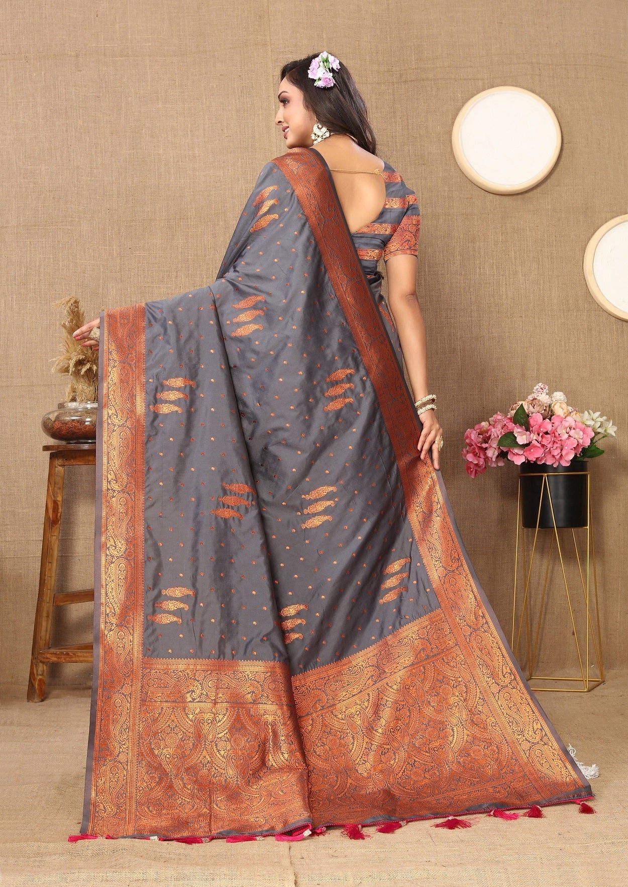 Vedant Vastram Grey Color Banarasi Silk Saree - Grey