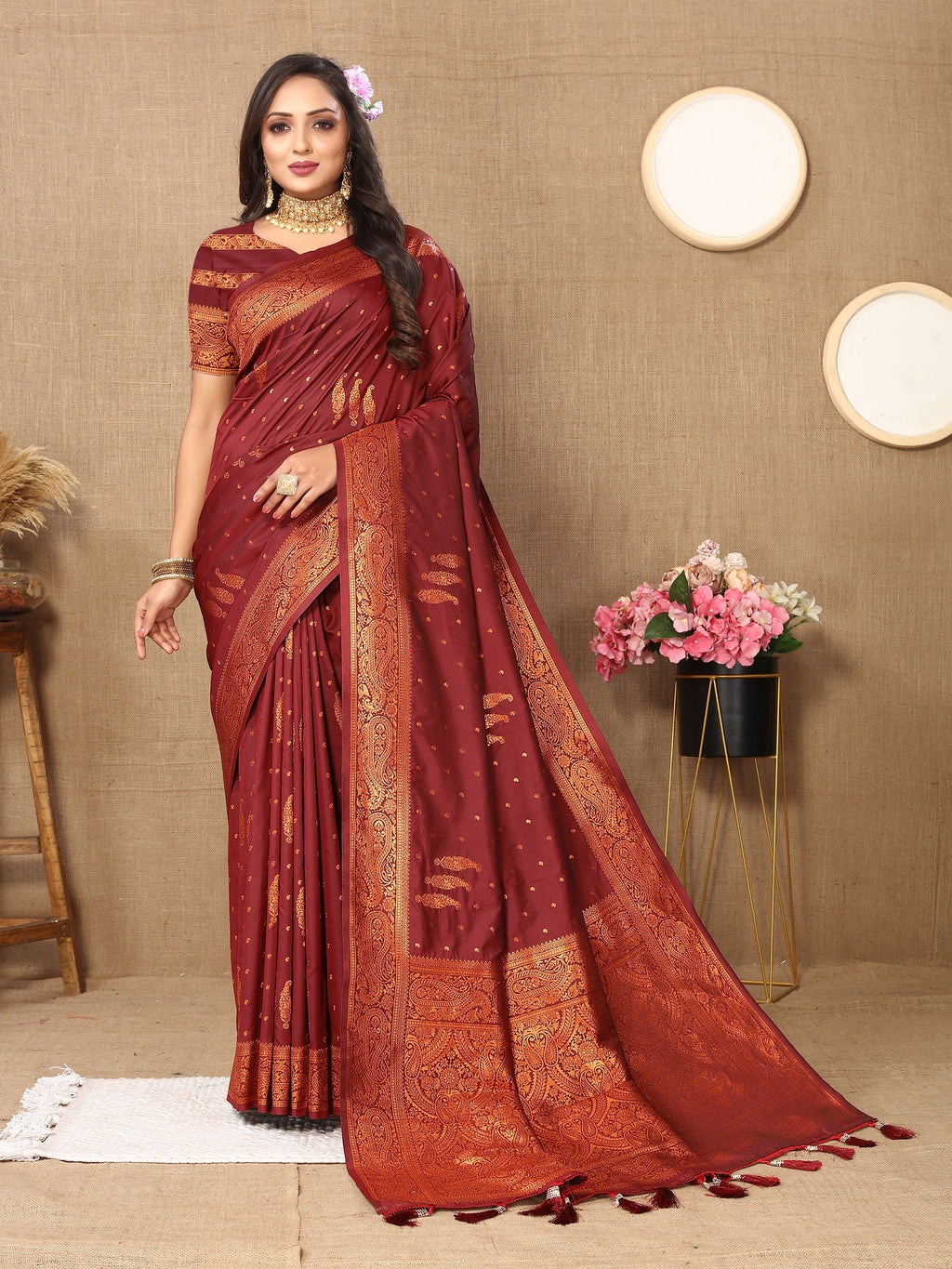 Vedant Vastram Maroon Color Banarasi Silk Saree - Maroon