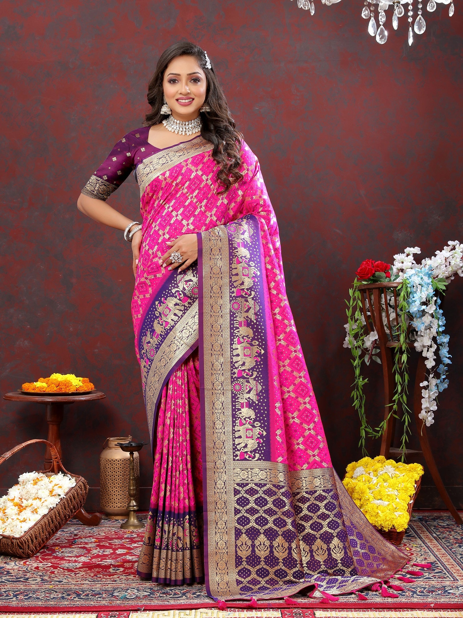 Vedant Vastram Pink Color Kanjeevaram Patola Silk Saree - Pink