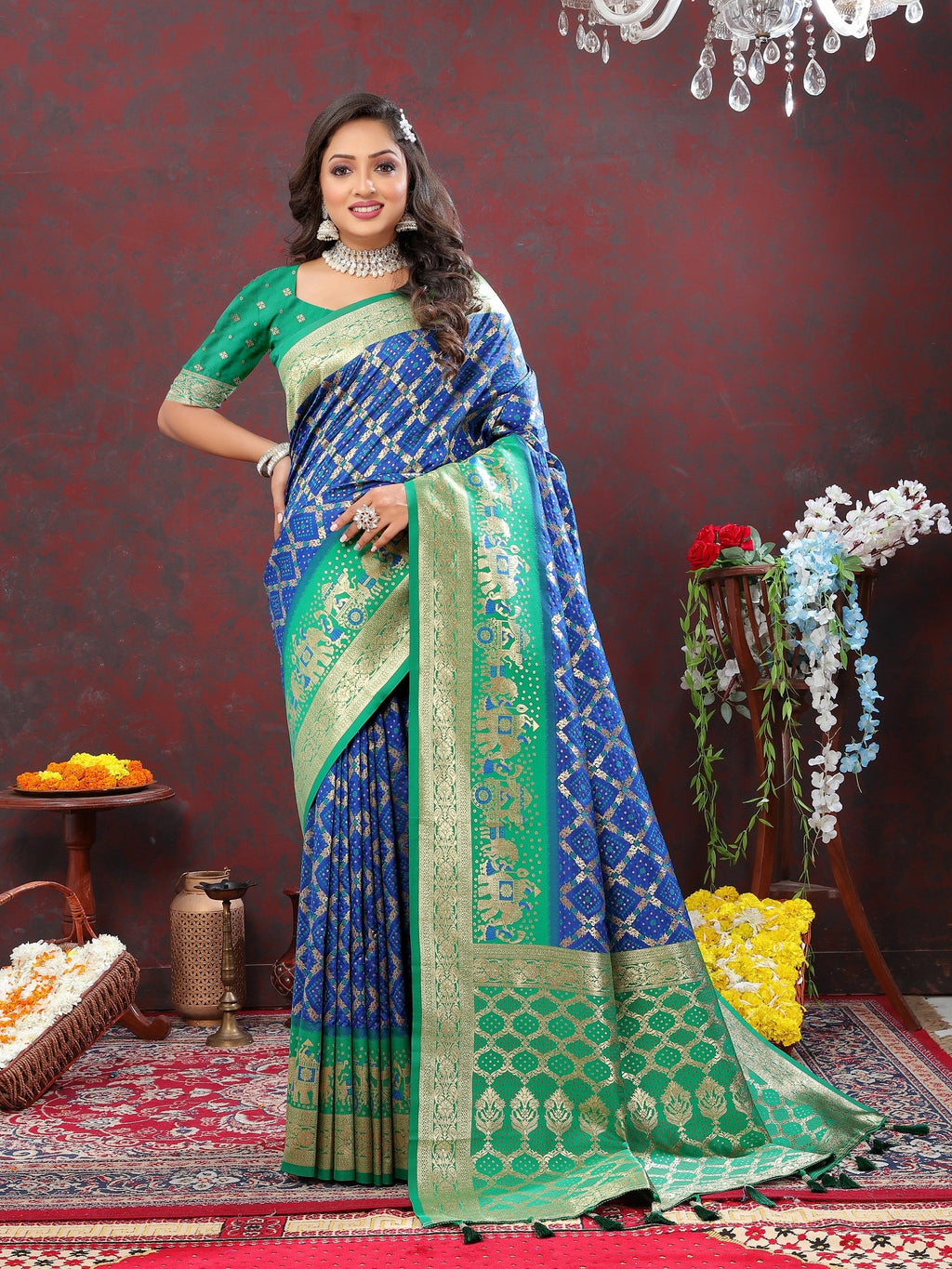 Vedant Vastram Royal Blue Color Kanjeevaram Patola Silk Saree - Royal Blue