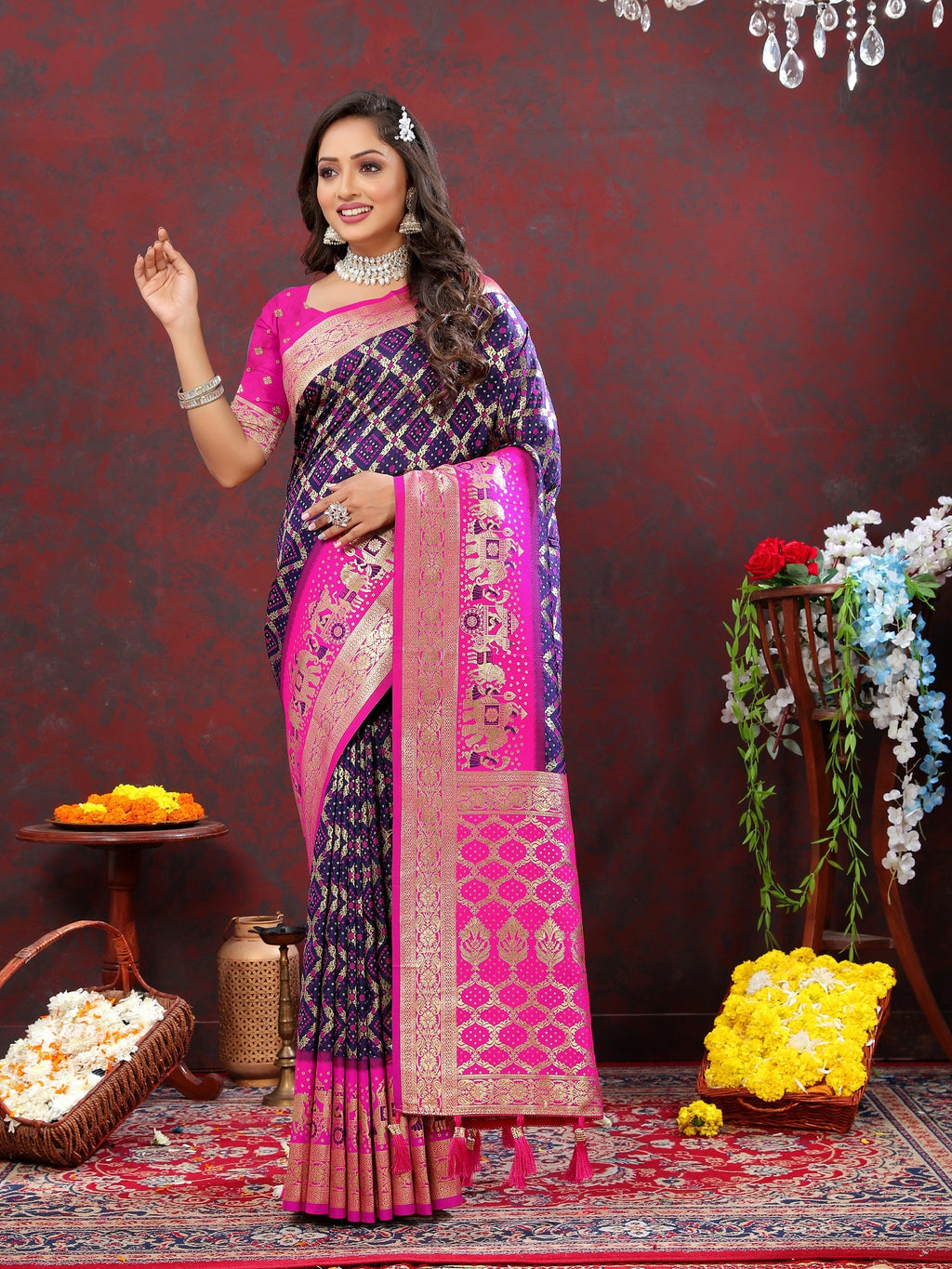 Vedant Vastram Violet Color Kanjeevaram Patola Silk Saree - Violet
