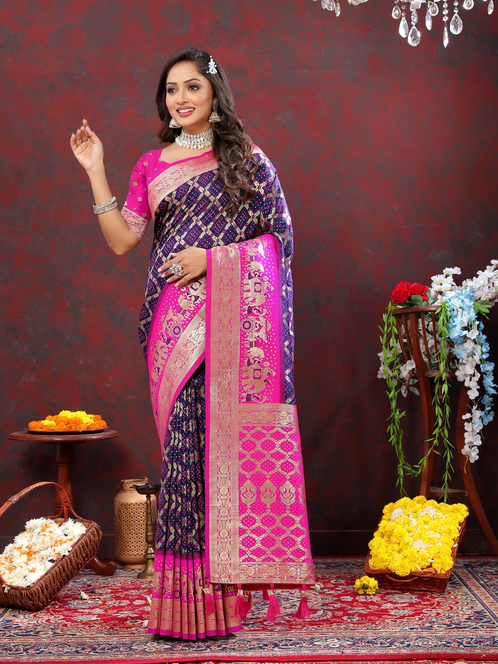 Vedant Vastram Violet Color Kanjeevaram Patola Silk Saree - Violet