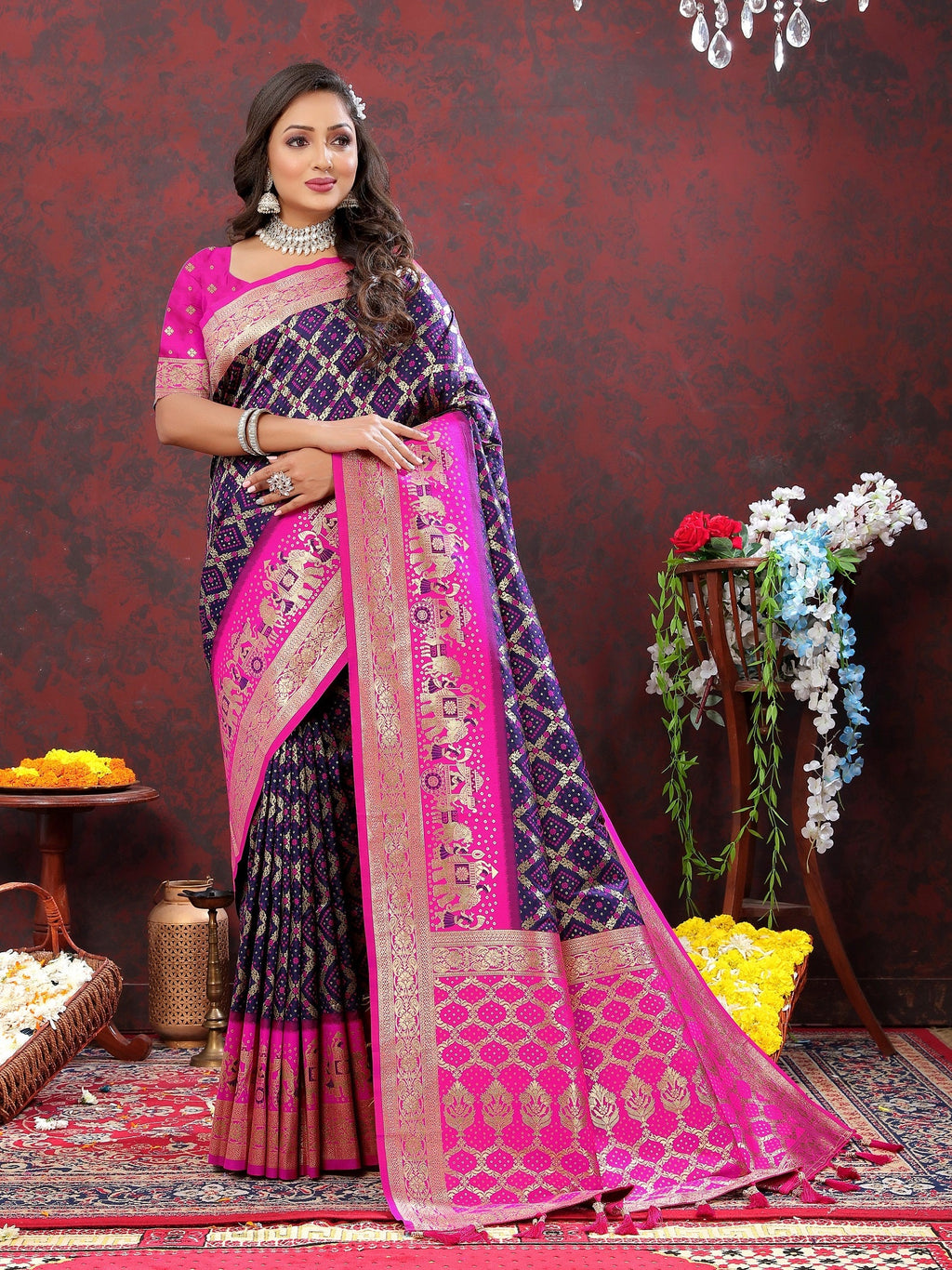 Vedant Vastram Violet Color Kanjeevaram Patola Silk Saree - Violet